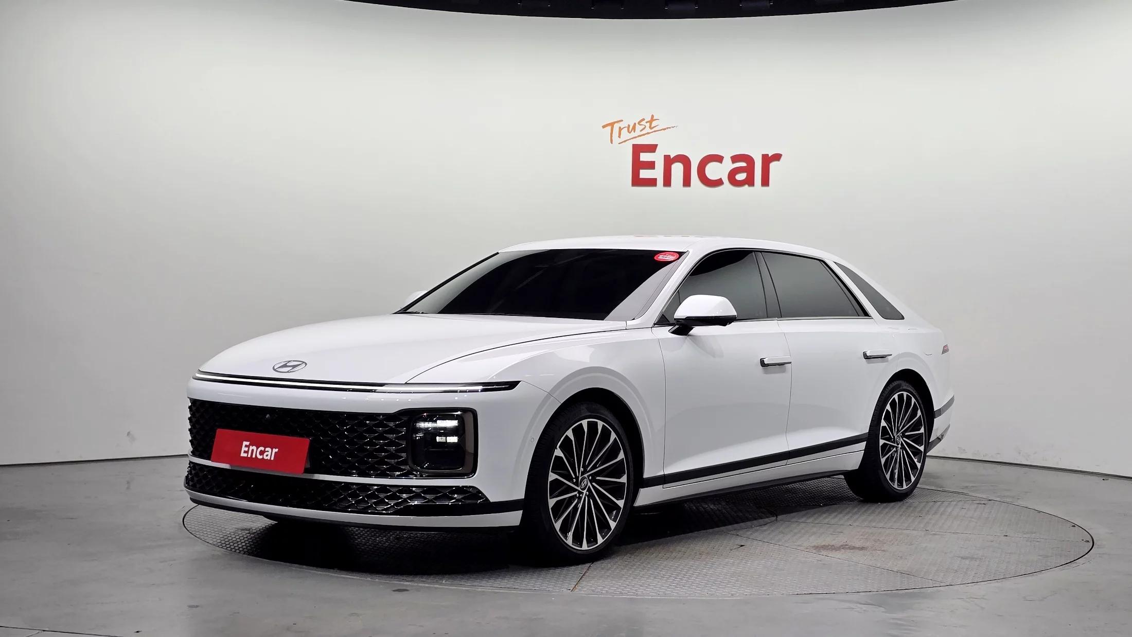 Hyundai Grandeur Calligraphy, гибрид, 2023 г. 31324 км.