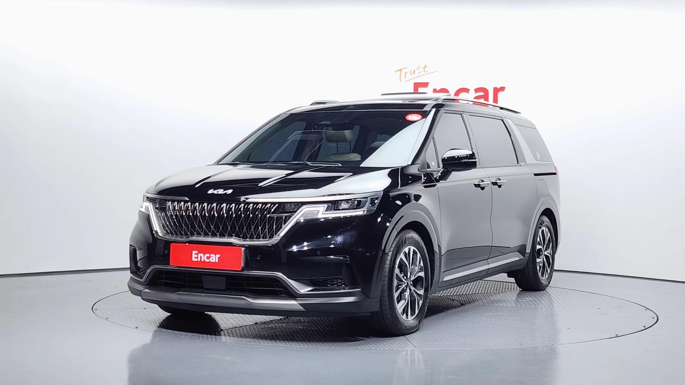 Kia Carnival 9-Seater Signature, 2023 г. 53670 км.