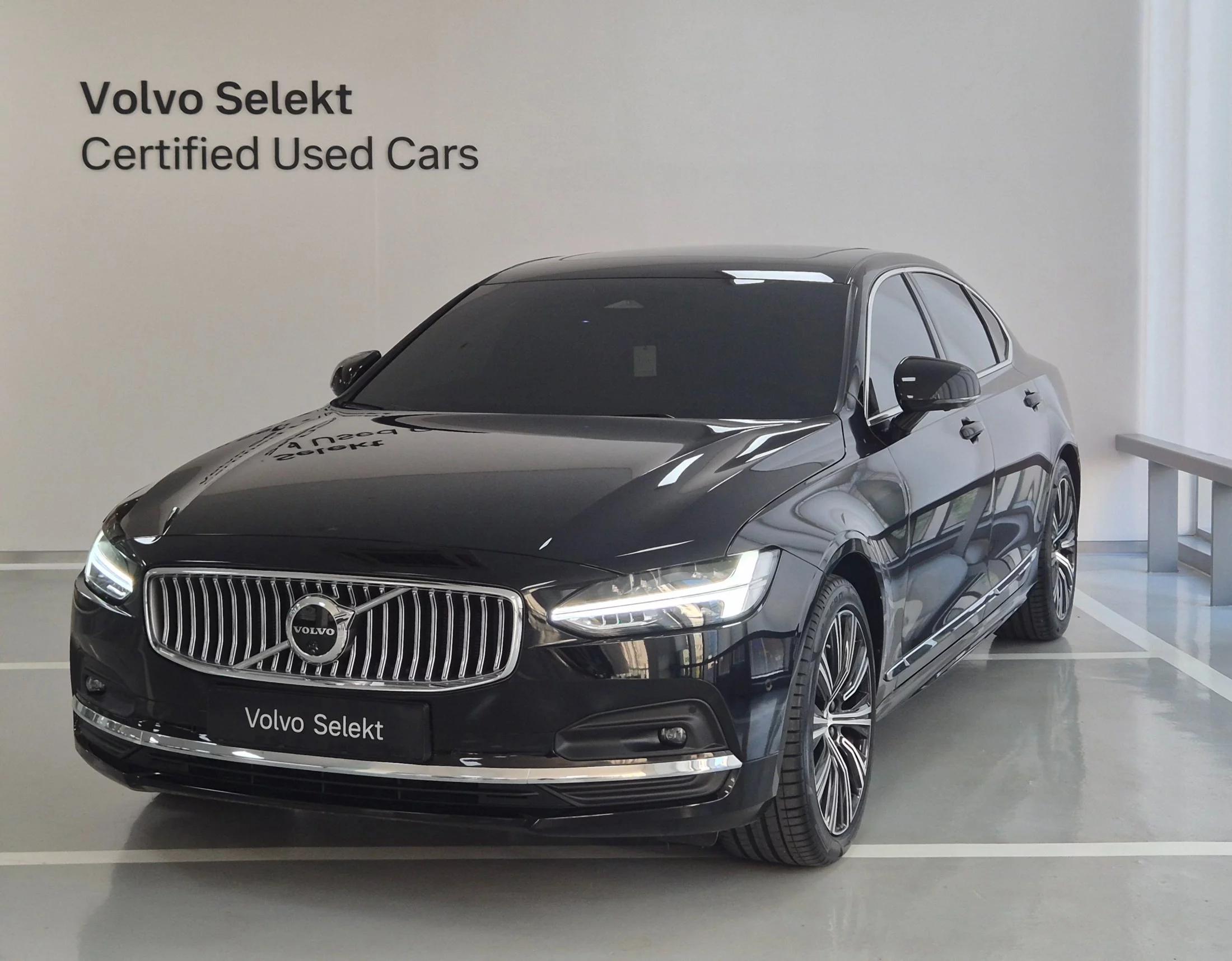 Volvo S90 B5 Ultimate Bright, 2024 г. 13037 км.