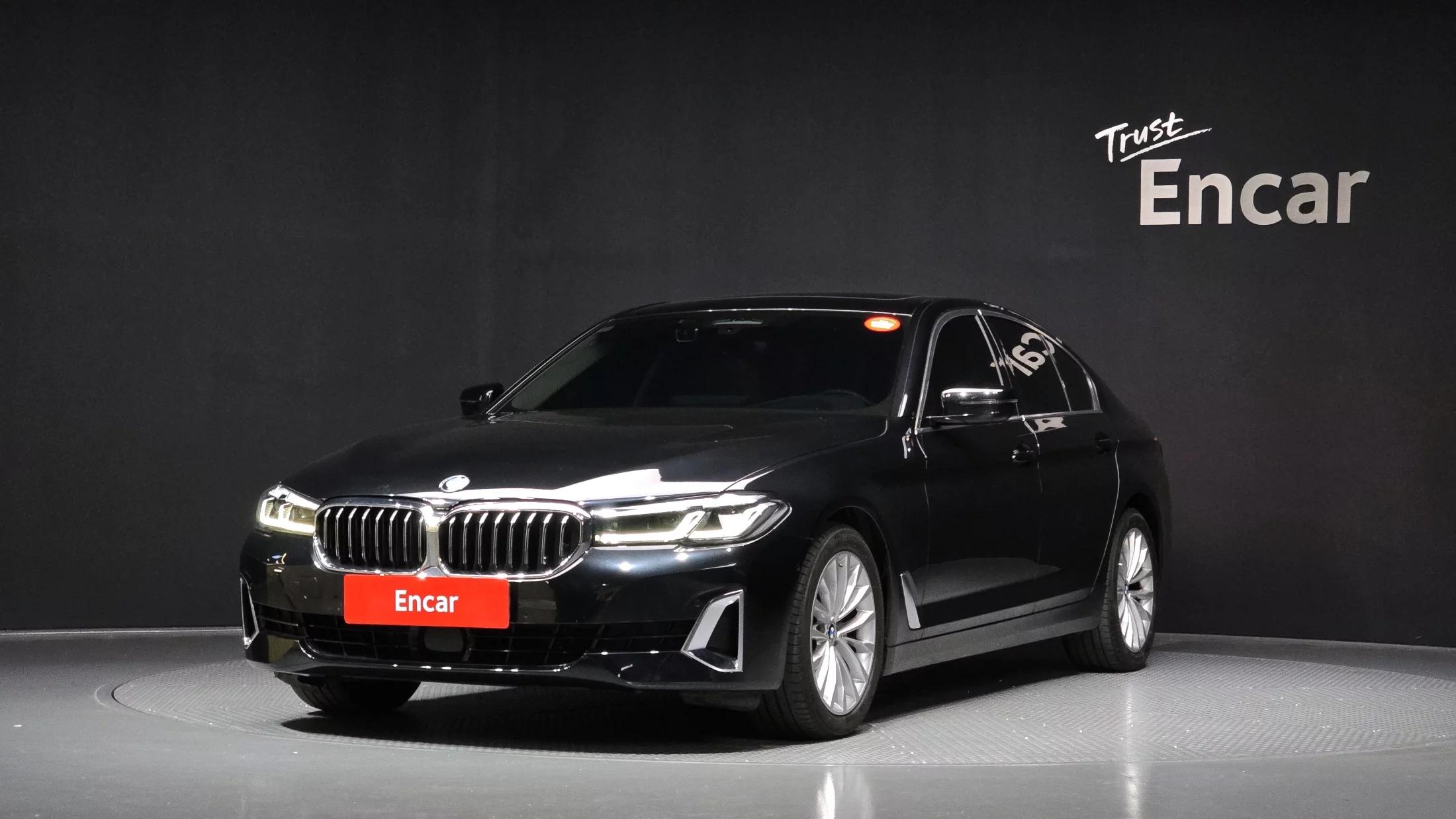 BMW 5-Series 520i Luxury, 2022 г. 27013 км.