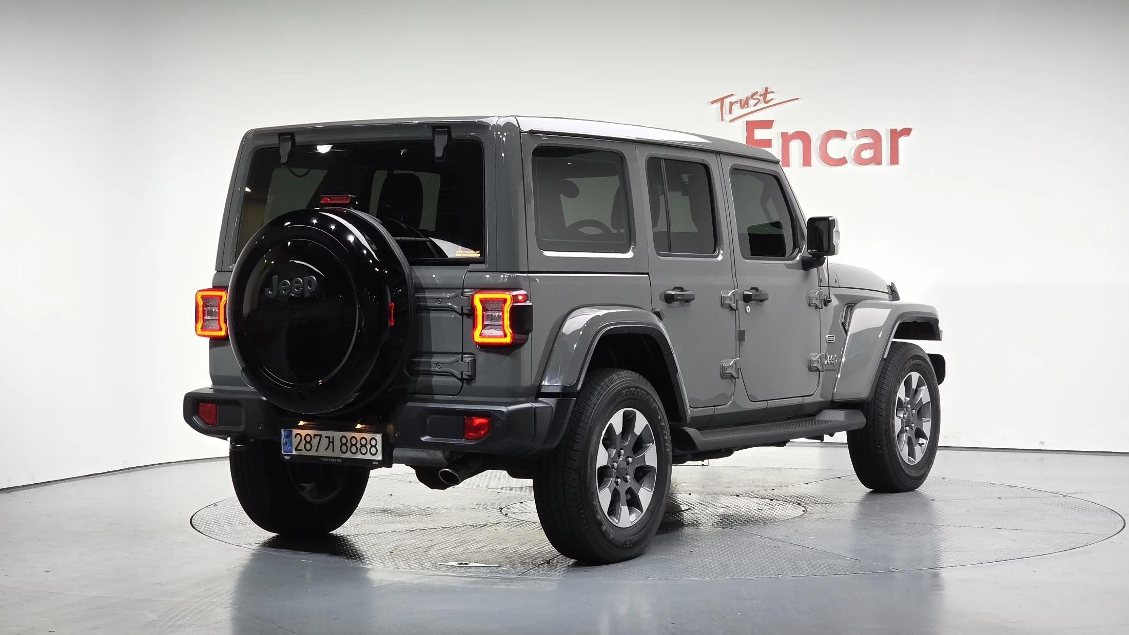 Jeep WRANGLER 2.0 Overland Power Top 4Door, 2023 г. 27237 км.