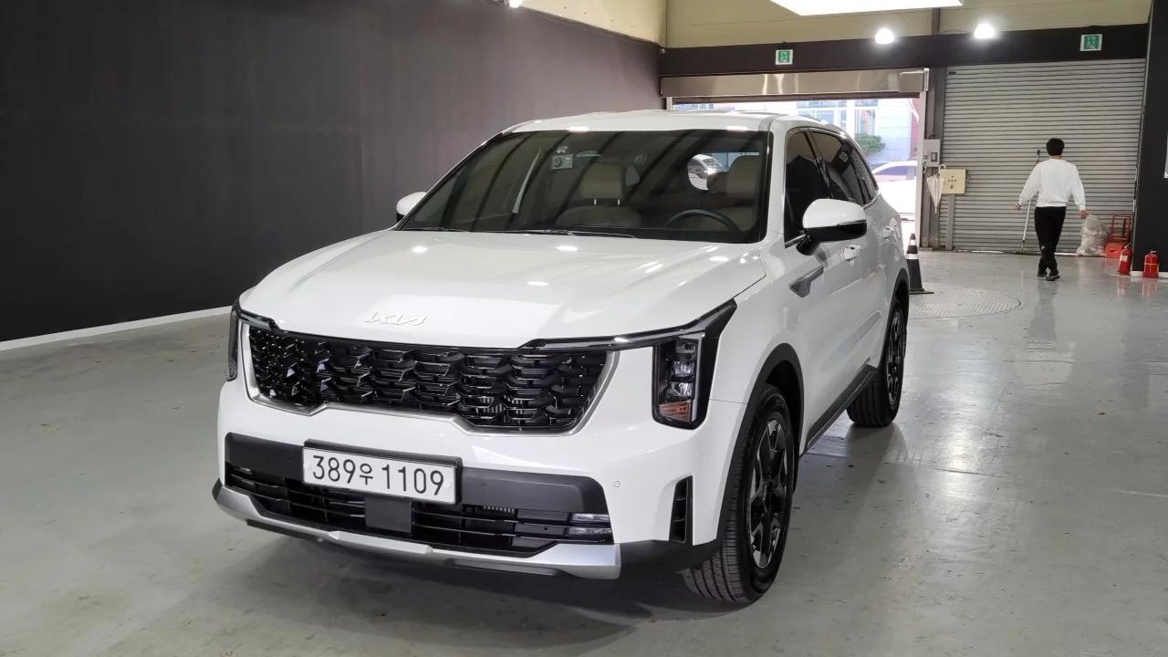 Kia Sorento Gasoline 2.5T 2WD Prestige, 2024 г. 15892 км.