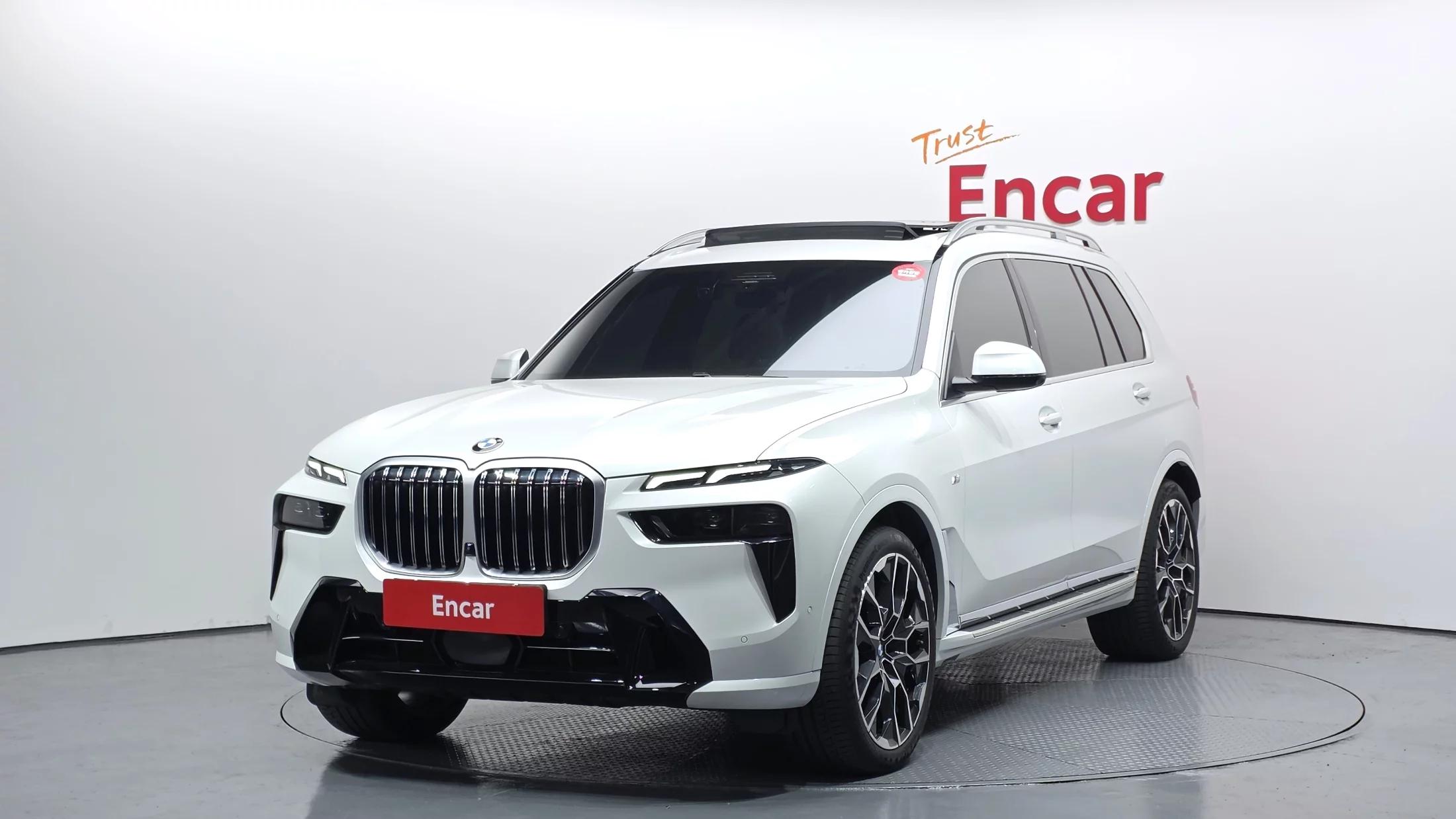 BMW X7 xDrive 40i M Sport 6STR, 2023 г. 32319 км.