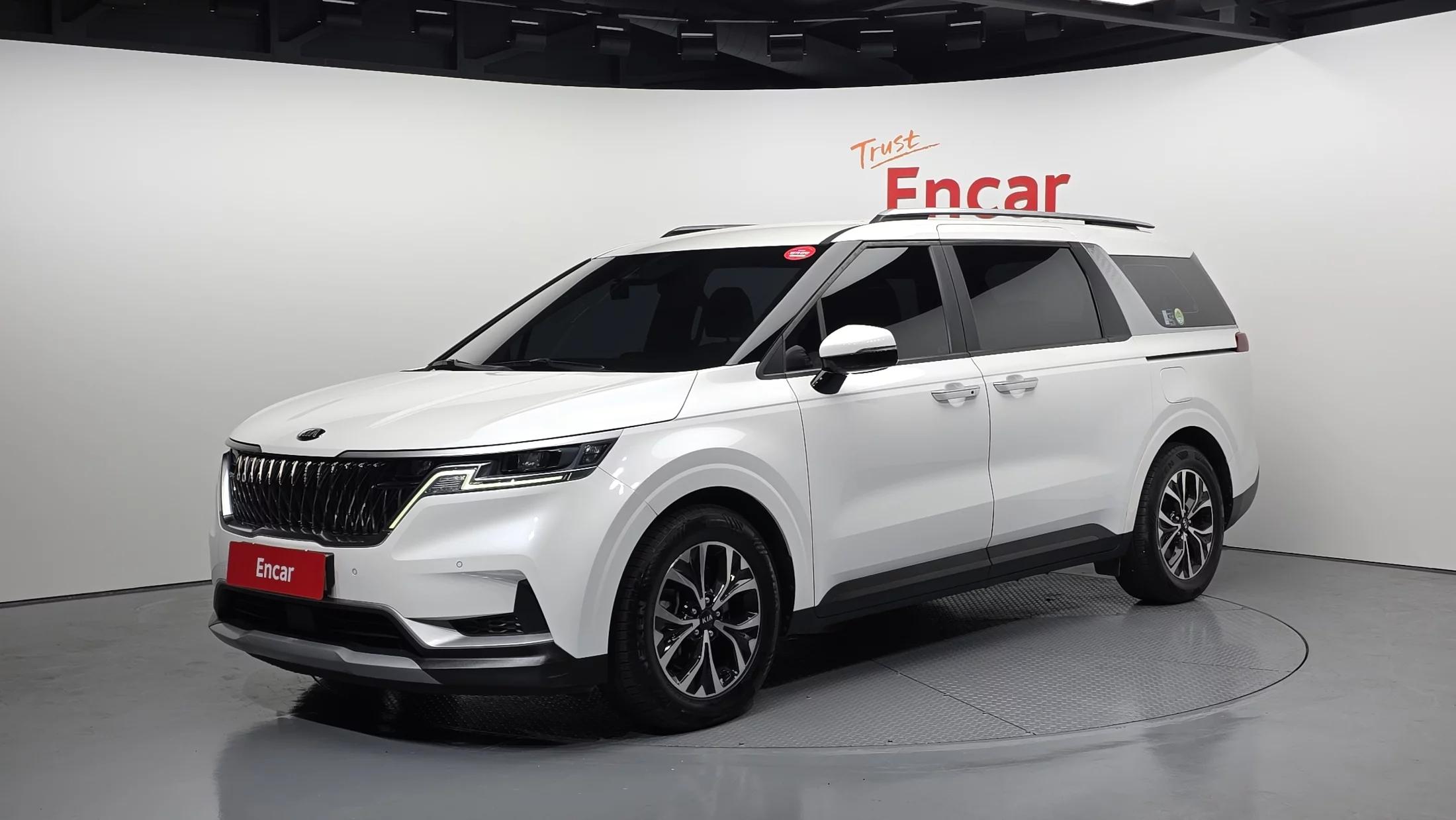 Kia Carnival 9-Seater Prestige, 2021 г. 81336 км.