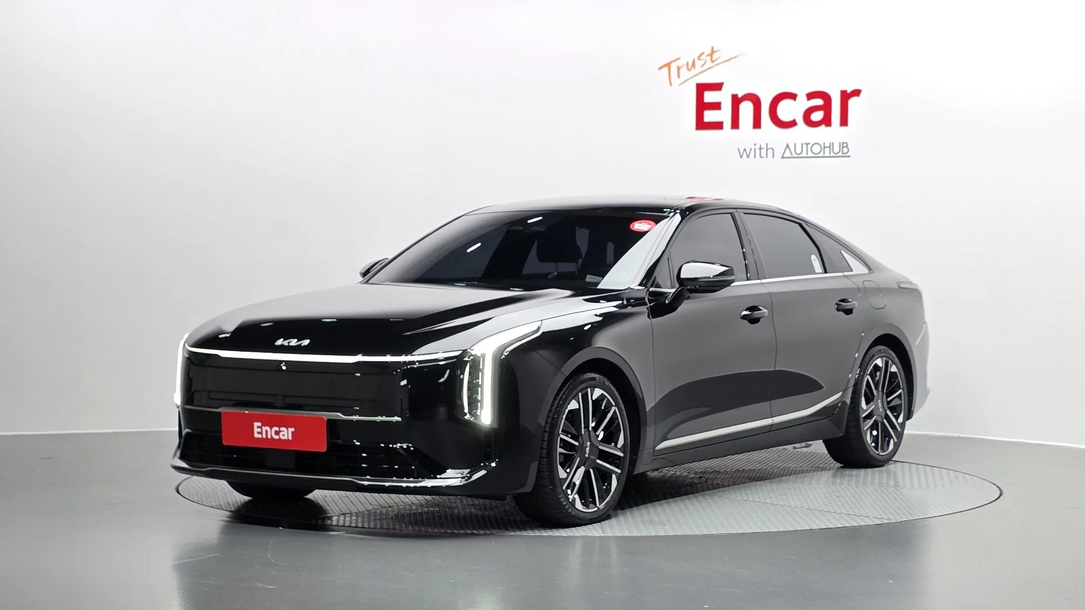 Kia K8 Signature, гибрид, 2024 г. 12420 км.