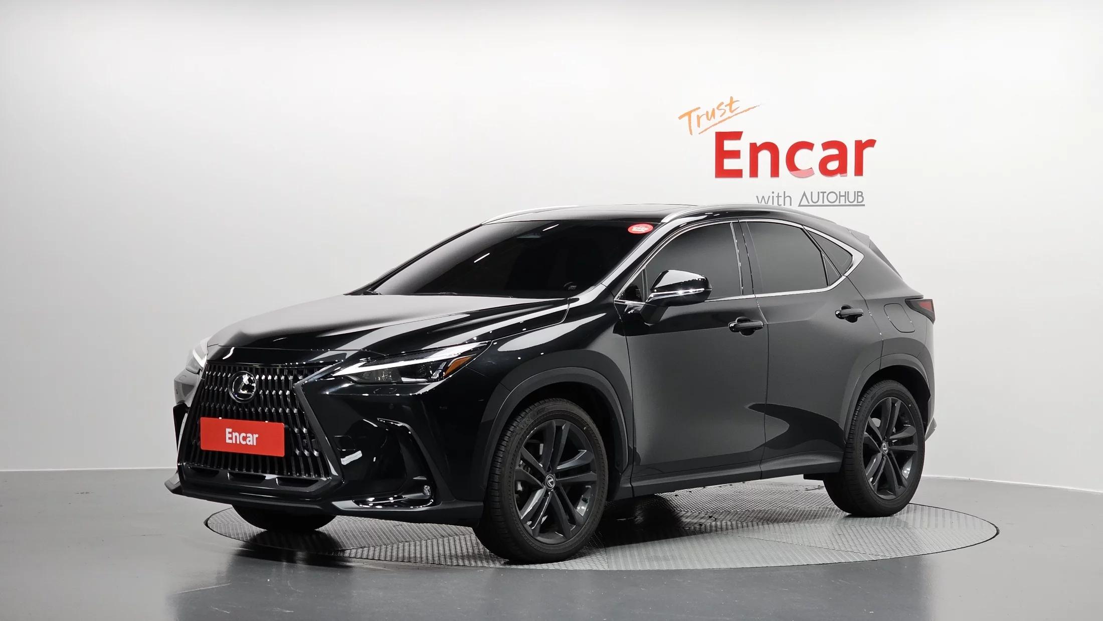 Lexus NX350h Premium, гибрид, 2024 г. 10734 км.