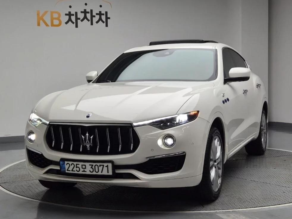 Maserati LEVANTE 2.0 GT AWD, 2022 г. 44432 км.