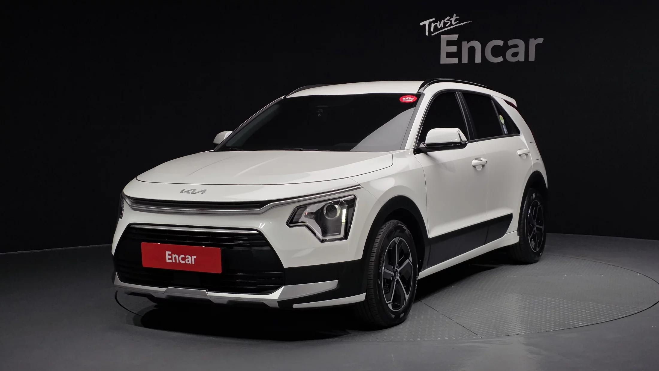 Kia Niro Trendy, гибрид, 2022 г. 66518 км.