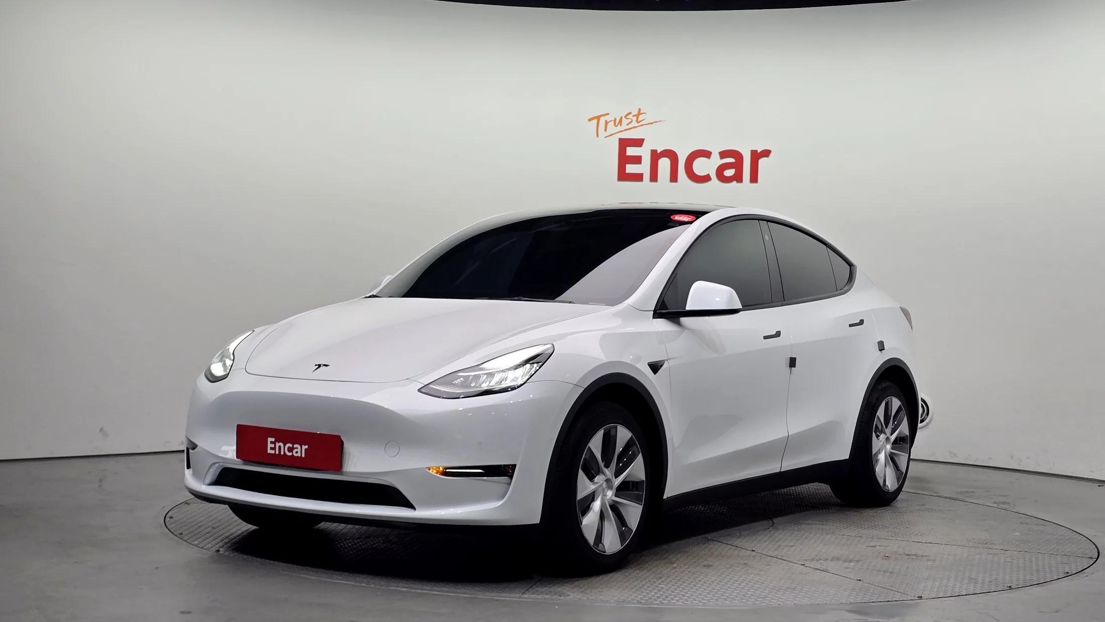 Tesla Model Y Long Range, электромобиль, 2022 г. 123128 км.