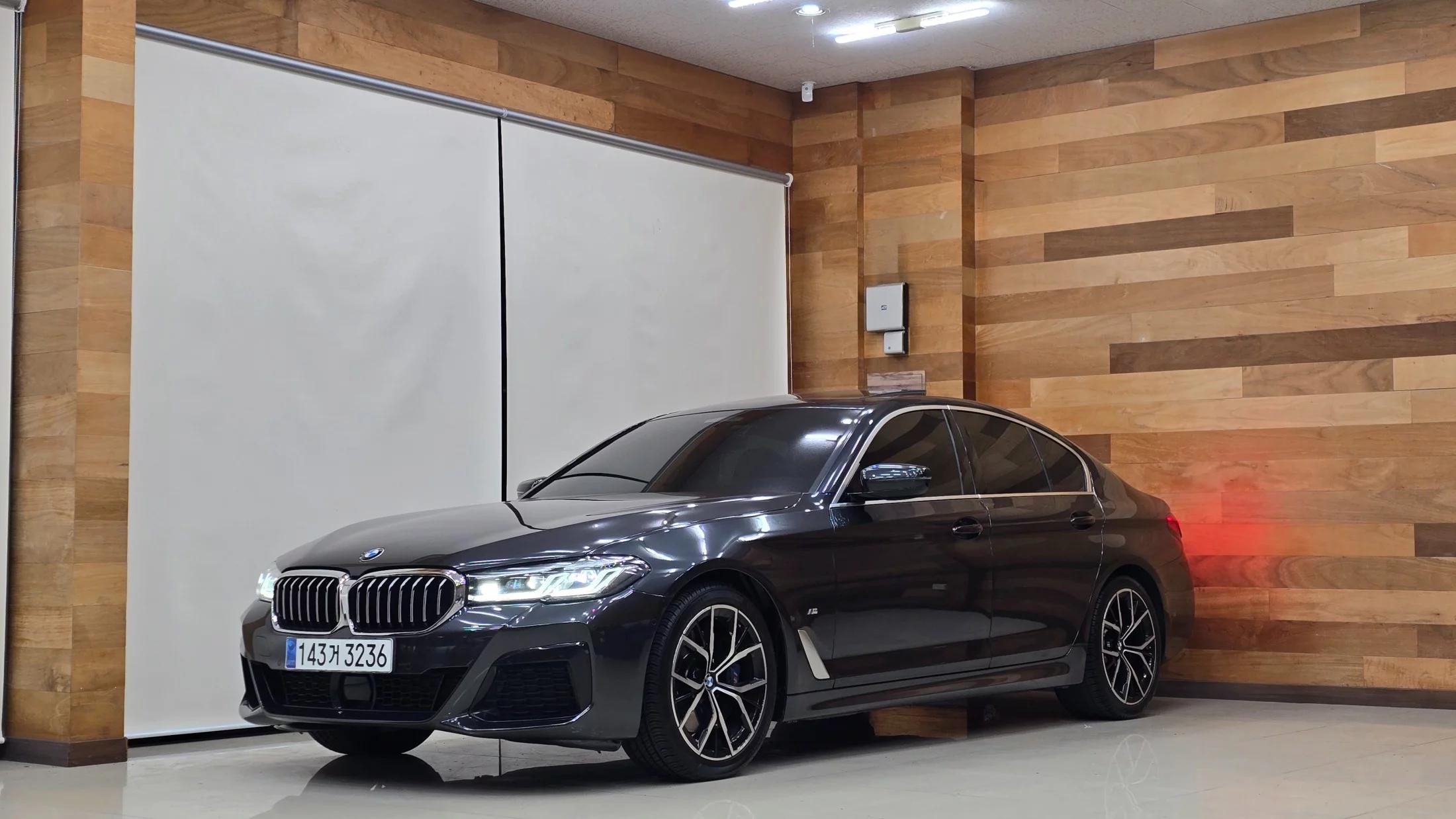 BMW 5-Series 530i M Sport Package, 2021 г. 77298 км.