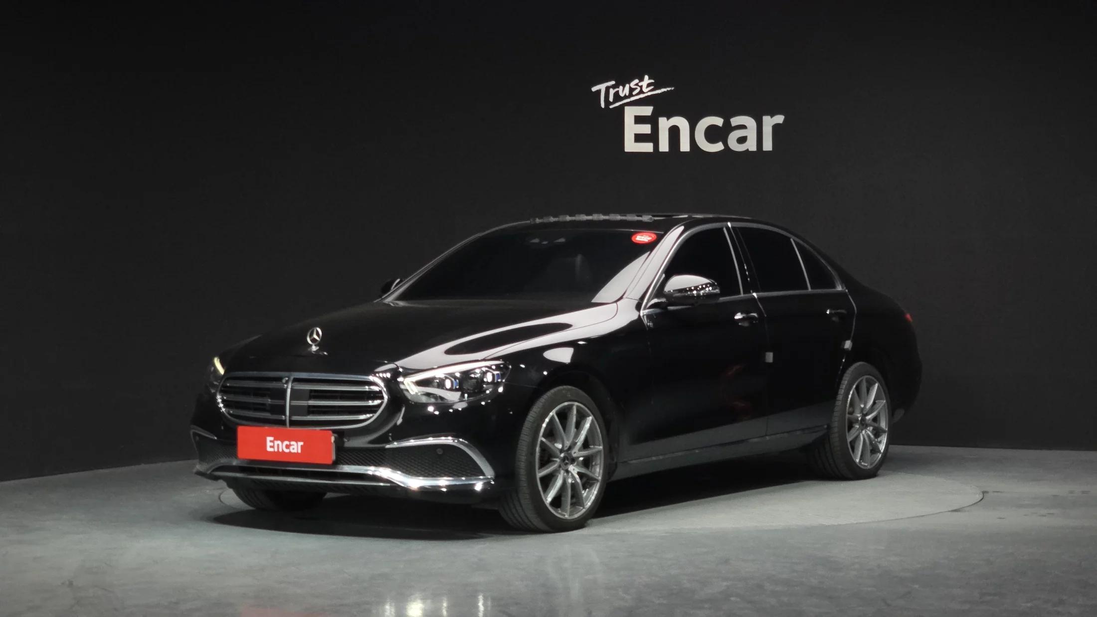 Mercedes-Benz E-Class E300e 4MATIC Exclusive, гибрид, 2022 г. 129072 км.