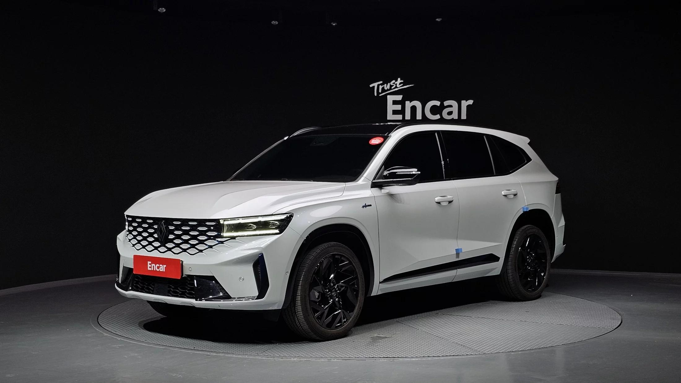 Renault Grand Koleos 1.5 E-TECH Esprit Alphine 2WD, гибрид, 2025 г. 13653 км.