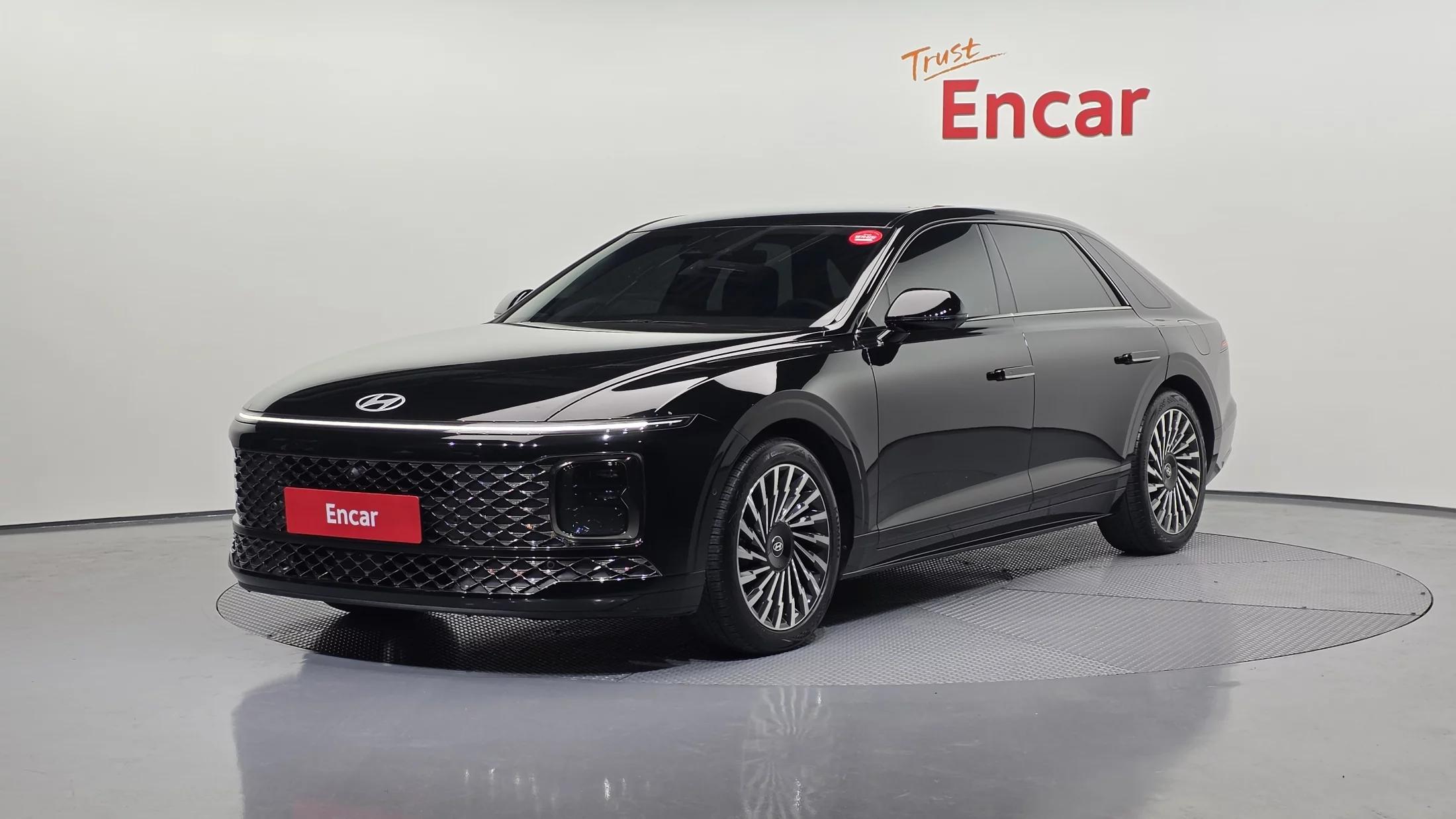 Hyundai Grandeur Calligraphy, гибрид, 2024 г. 14586 км.