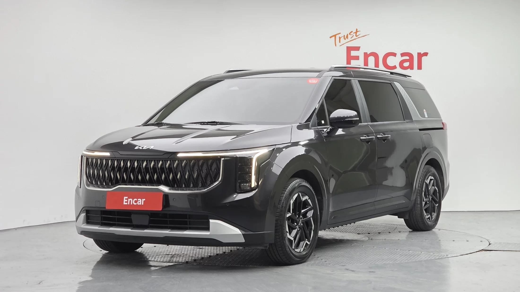 Kia Carnival Gasoline 9-Seater Prestige, 2024 г. 20415 км.
