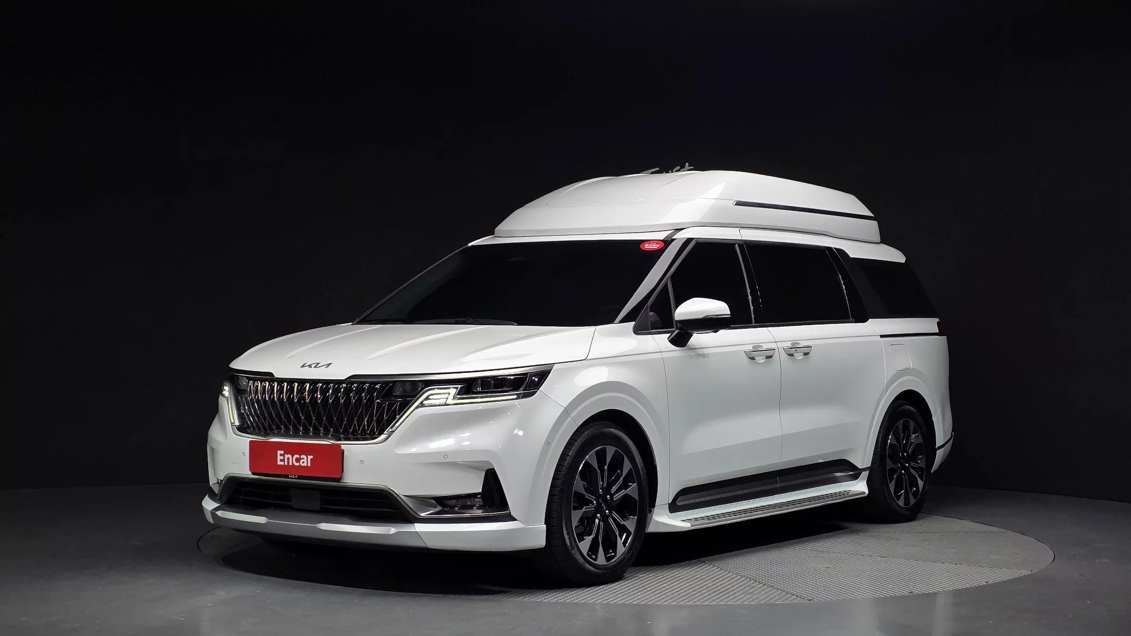 Kia Carnival Gasoline 9-Seater Hi-Limousine Signature, 2023 г. 58680 км.