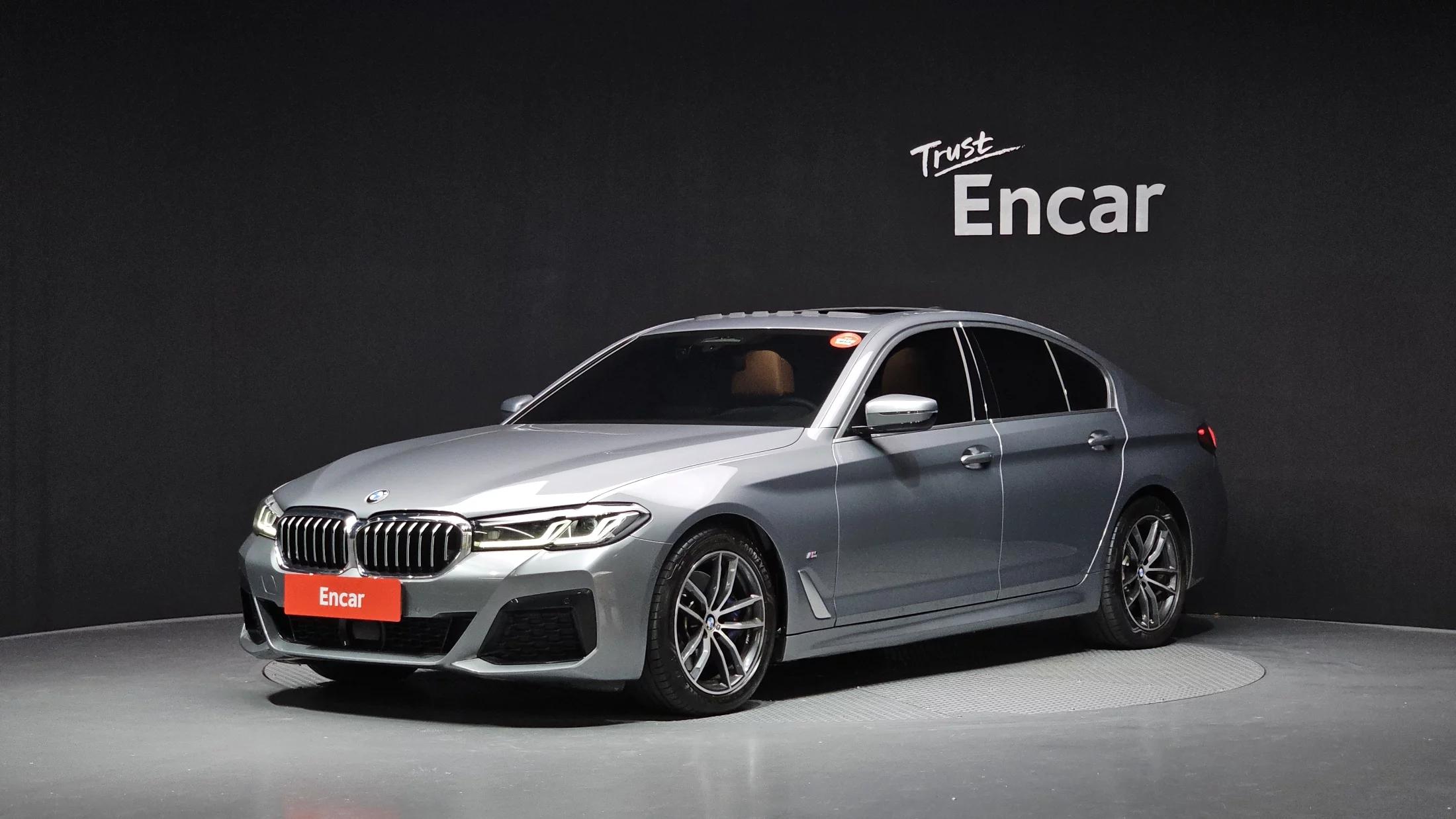 BMW 5-Series 520i M Sport, 2022 г. 27654 км.
