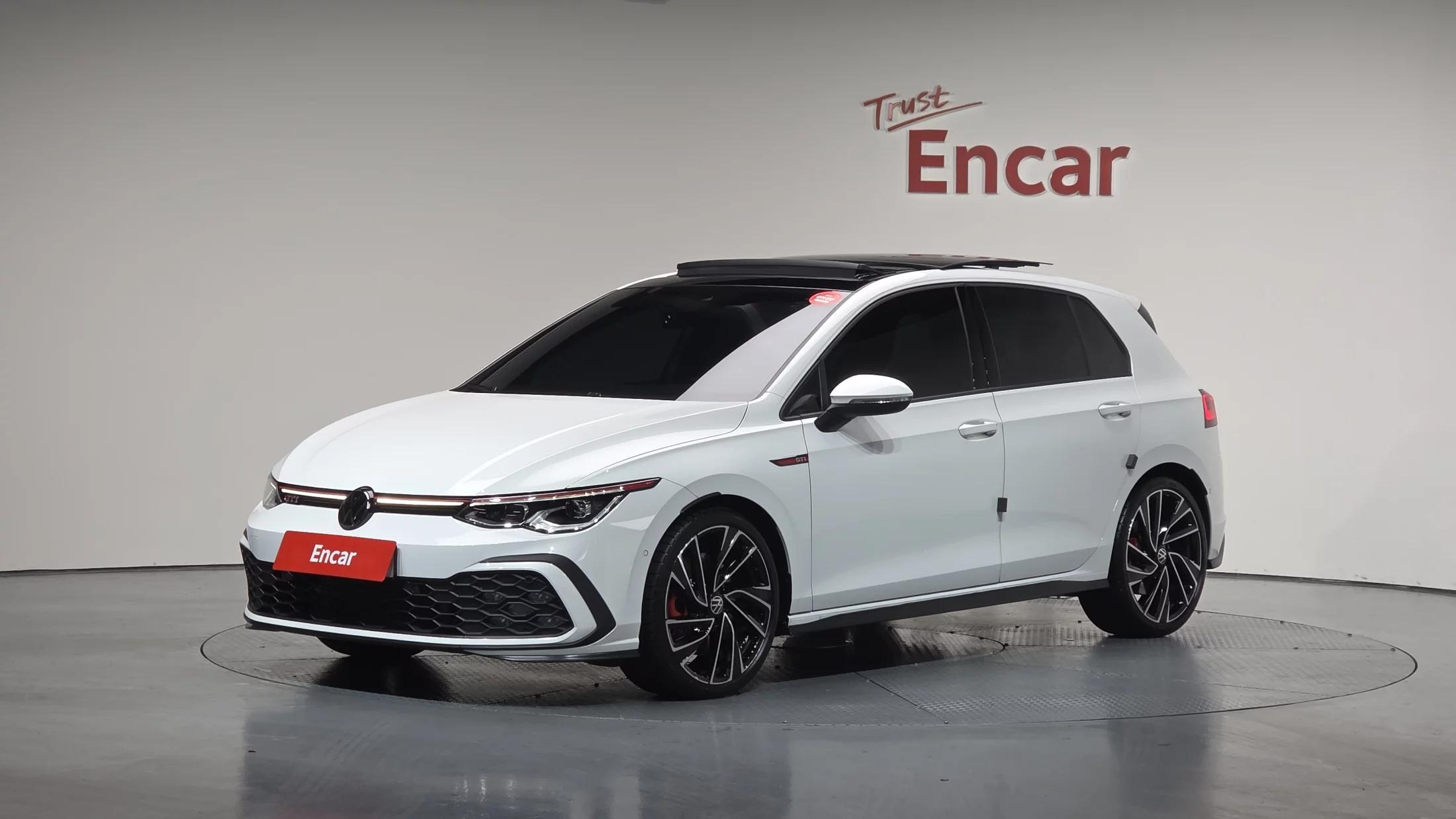 Volkswagen GOLF 2.0 GTI, 2024 г. 5107 км.