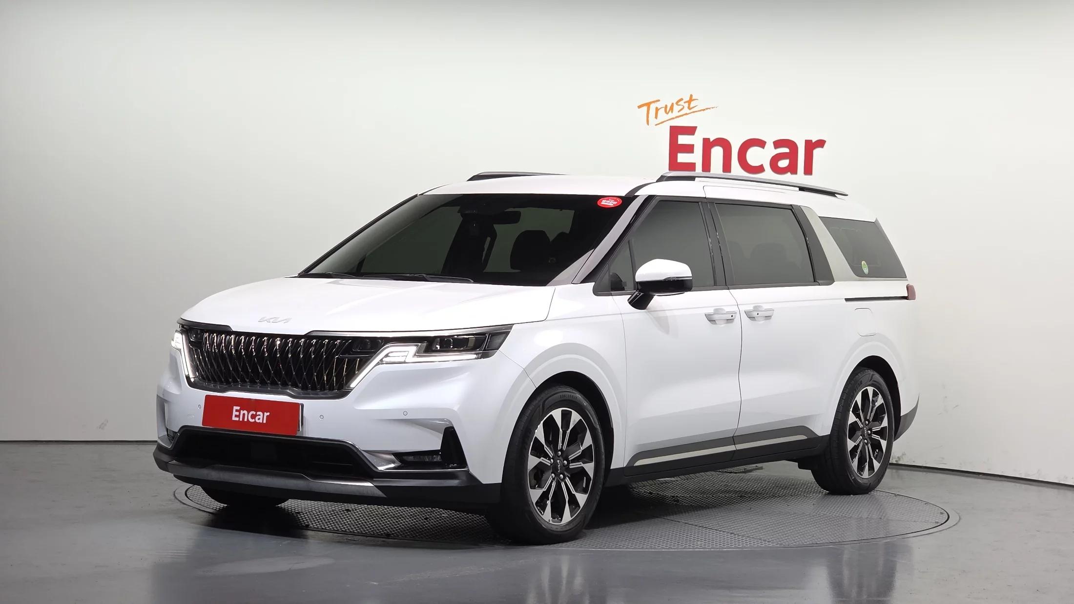 Kia Carnival 9-Seater Noblesse, 2021 г. 44301 км.