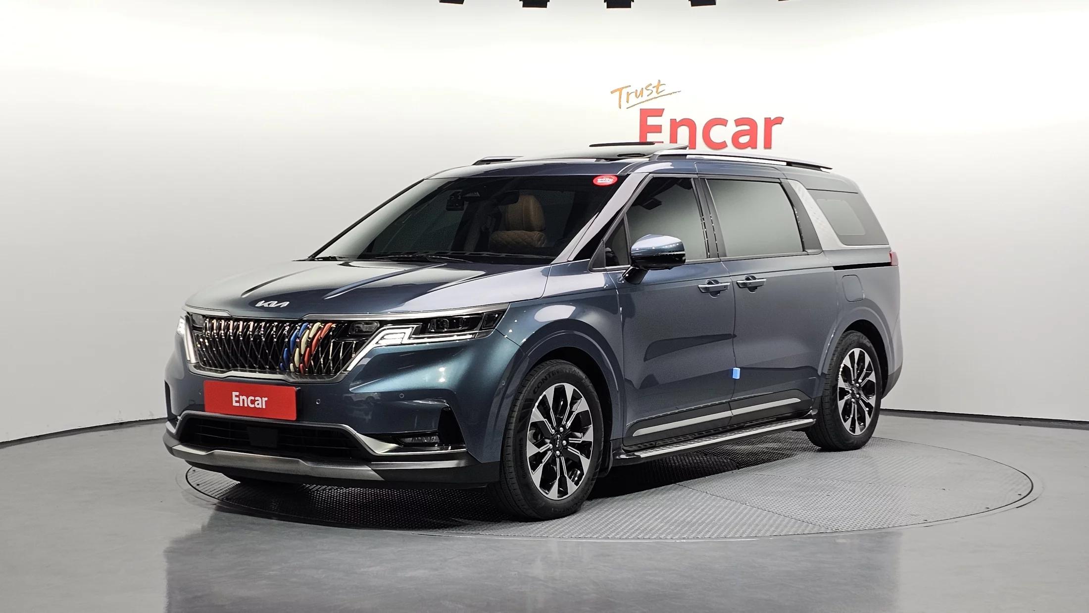 Kia Carnival 9-Seater Signature, 2023 г. 25563 км.