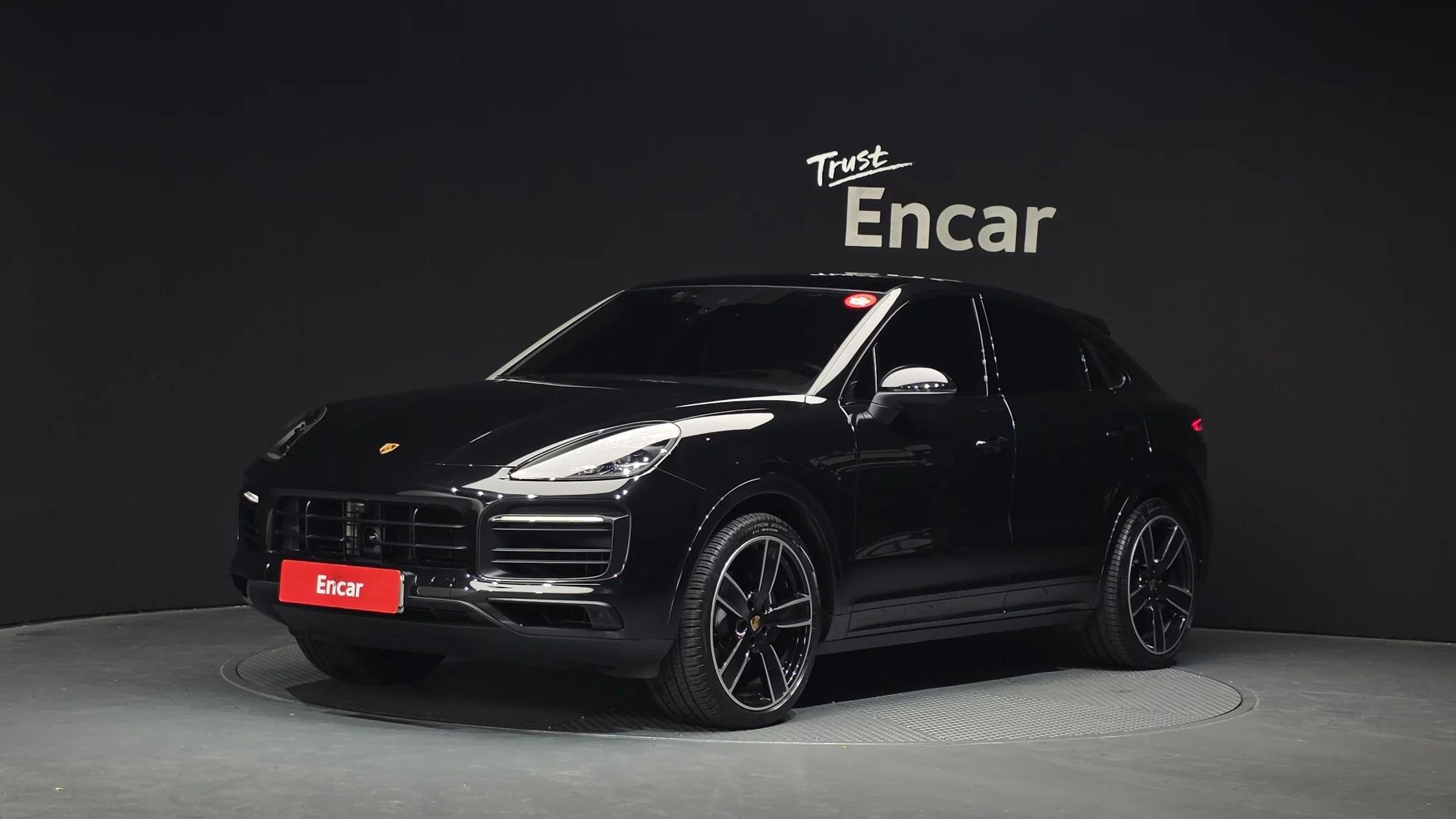Porsche CAYENNE 3.0 COUPE PLATINUM EDITION, 2023 г. 37746 км.