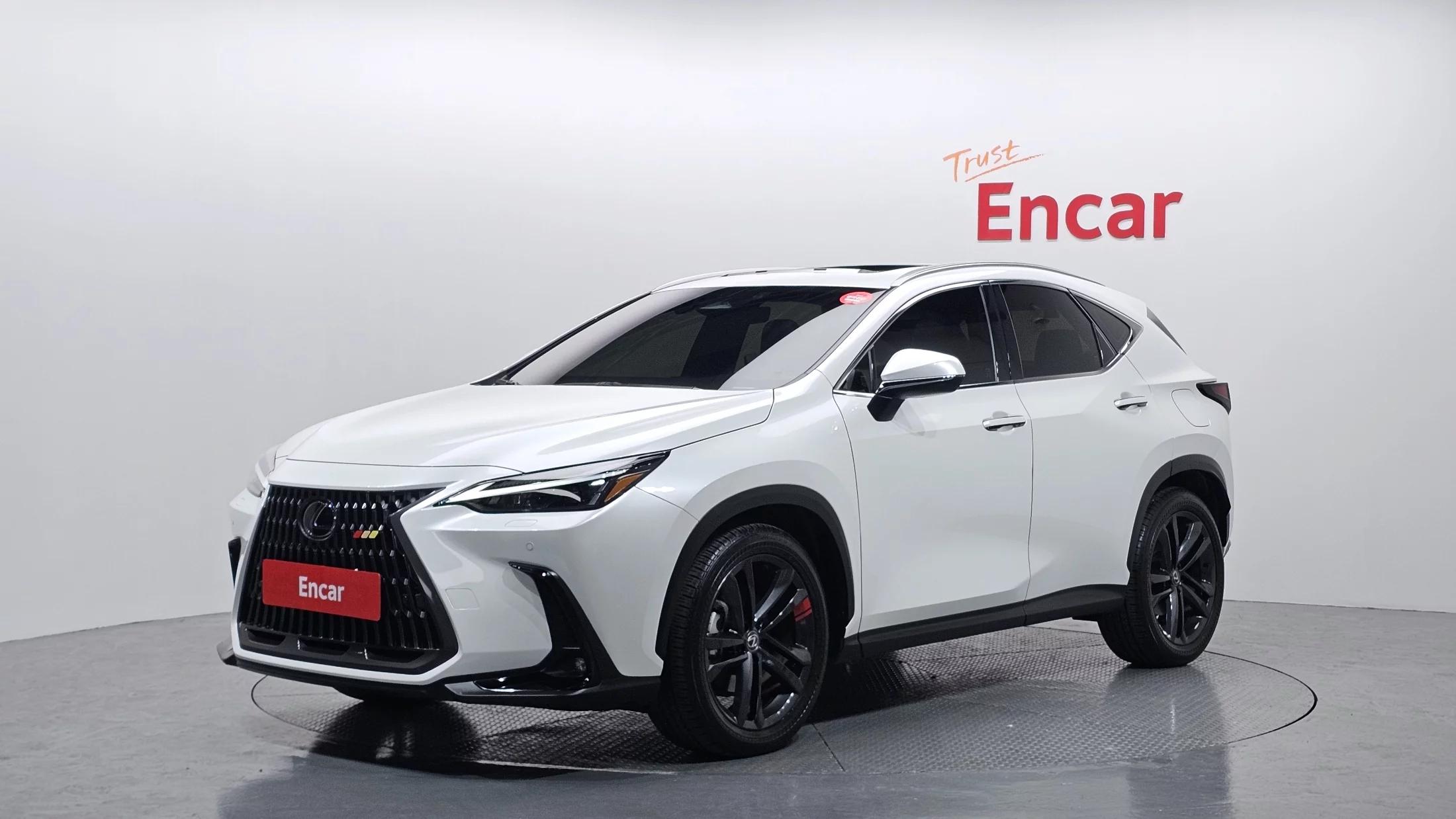 Lexus NX350h Premium, гибрид, 2023 г. 19077 км.