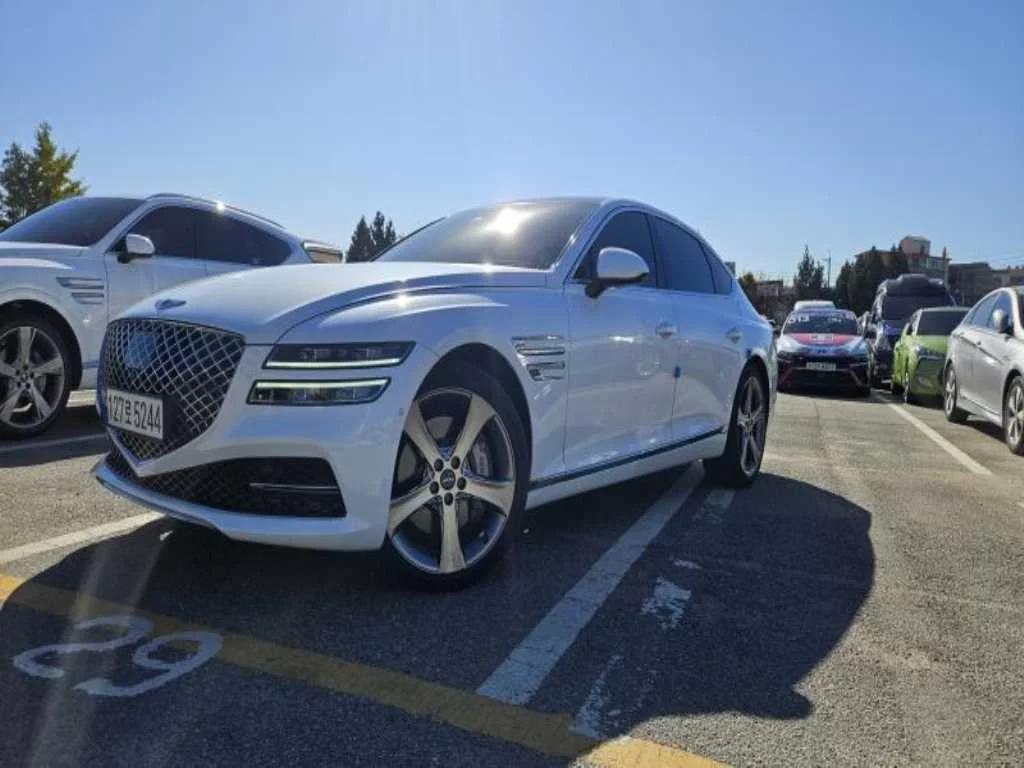 Genesis G80 Gasoline 2.5 Turbo AWD, 2022 г. 22186 км.