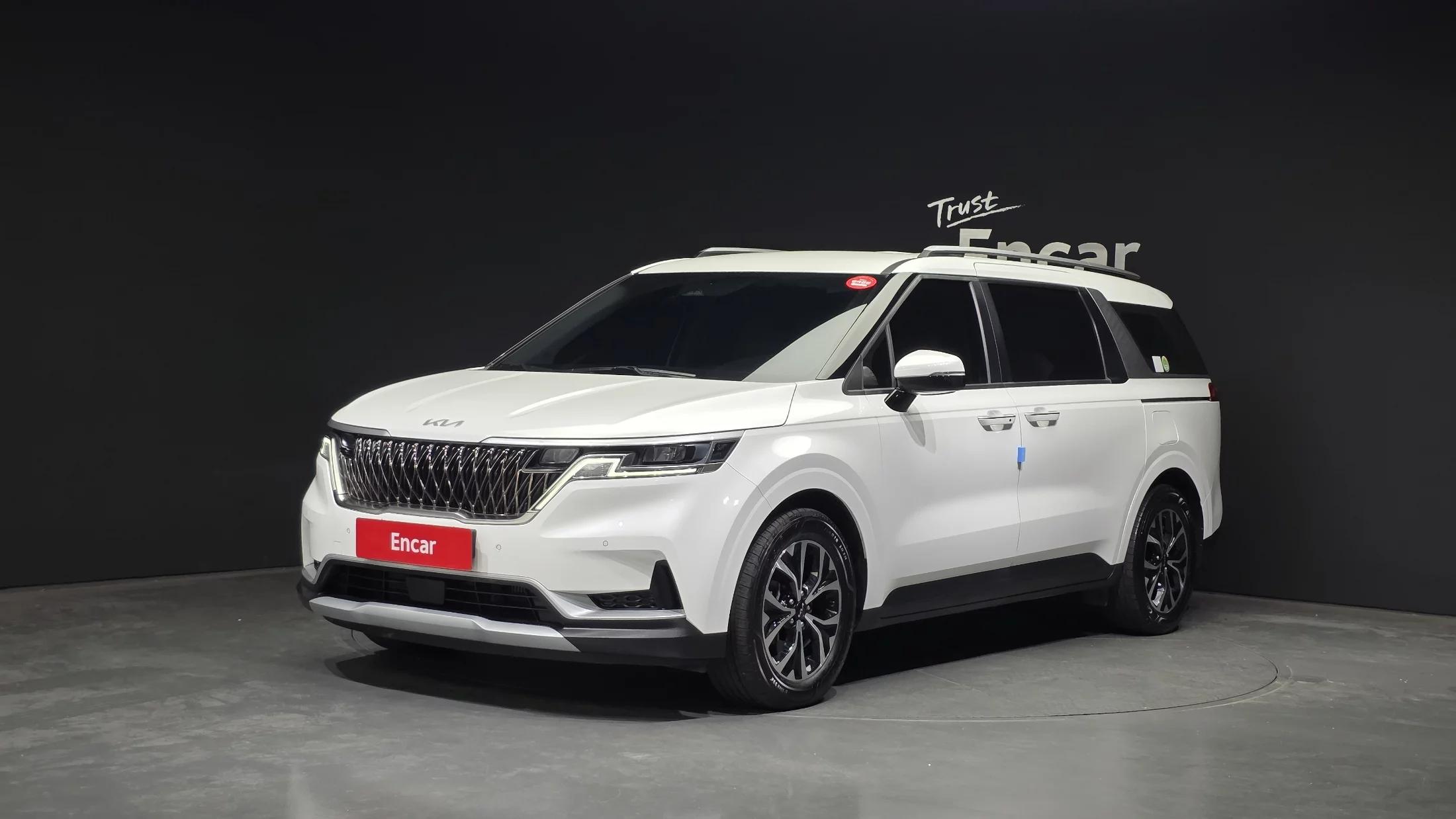 Kia Carnival 9-Seater Prestige, 2022 г. 43951 км.