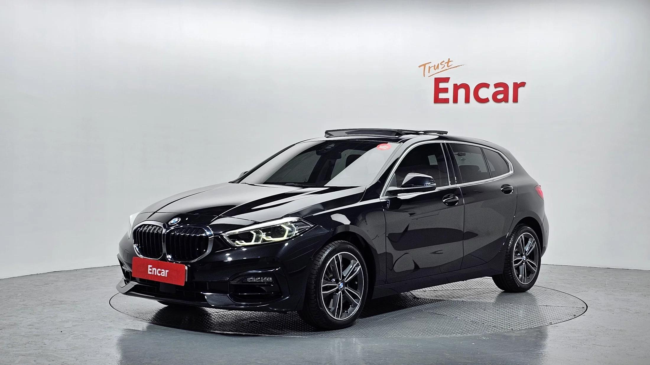 BMW 1-Series 120i Sports, 2023 г. 21451 км.