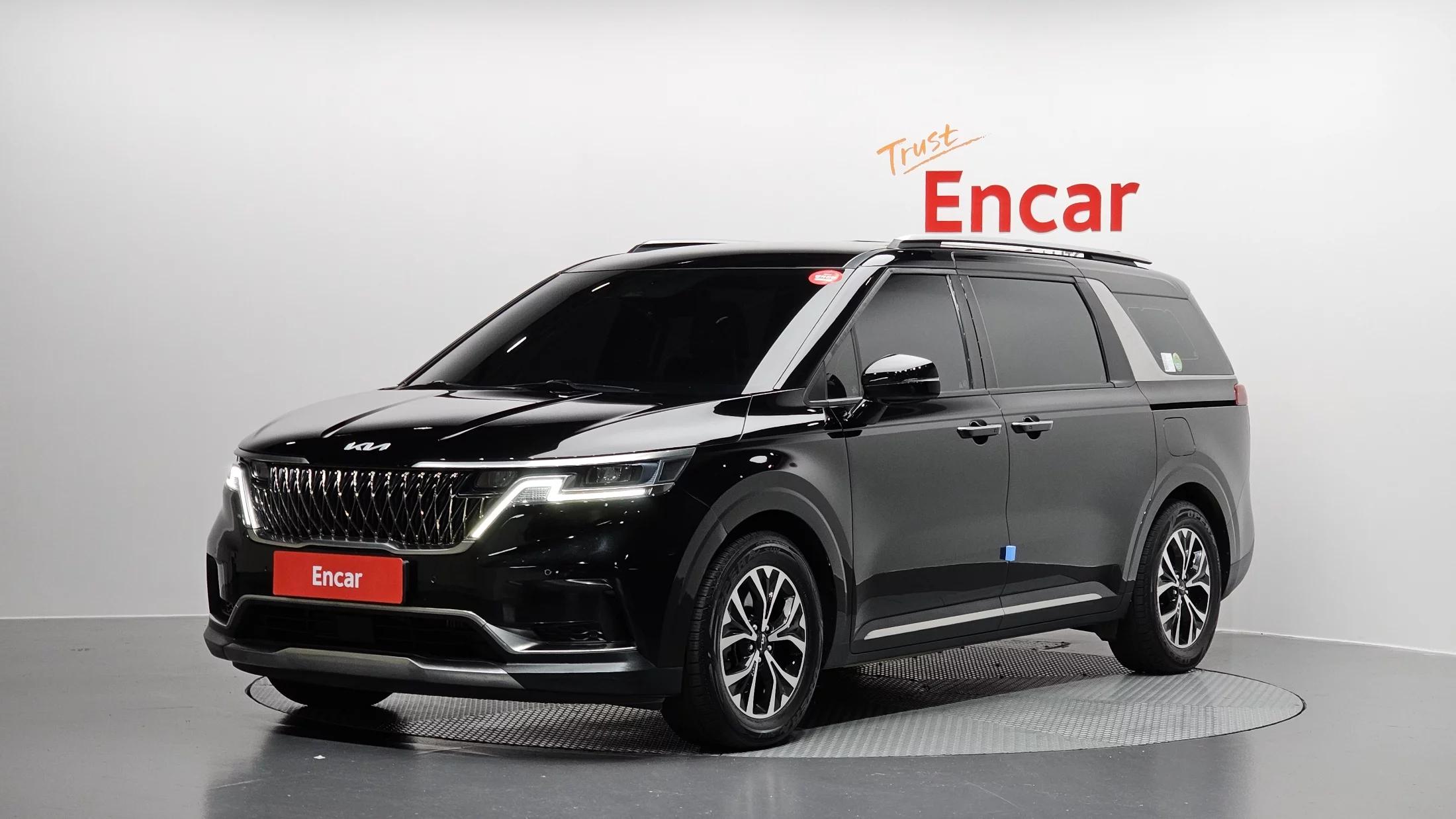 Kia Carnival 9-Seater Noblesse, 2021 г. 74220 км.