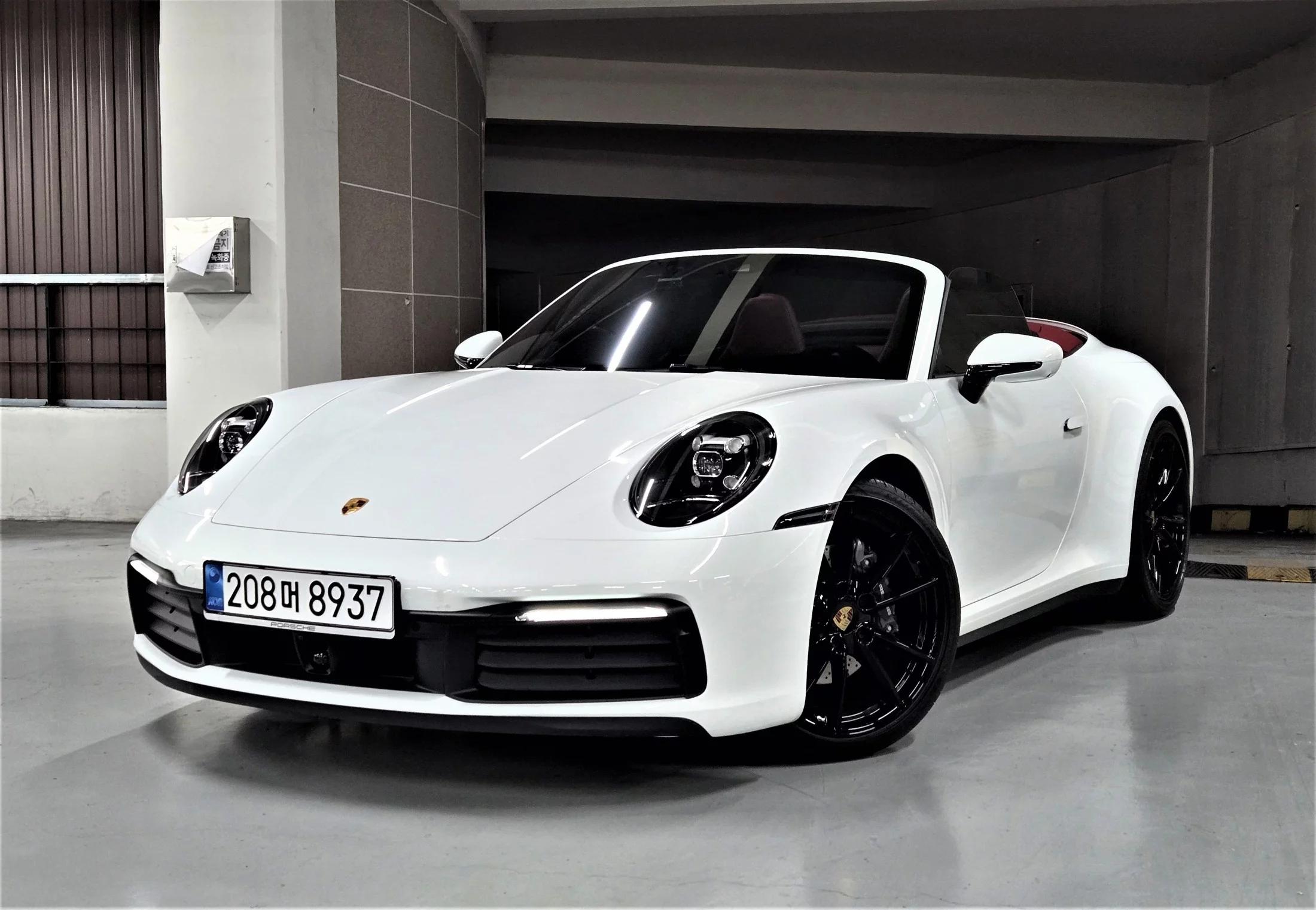 Porsche 911 Carrera 4 Cabriolet, 2024 г. 6188 км.