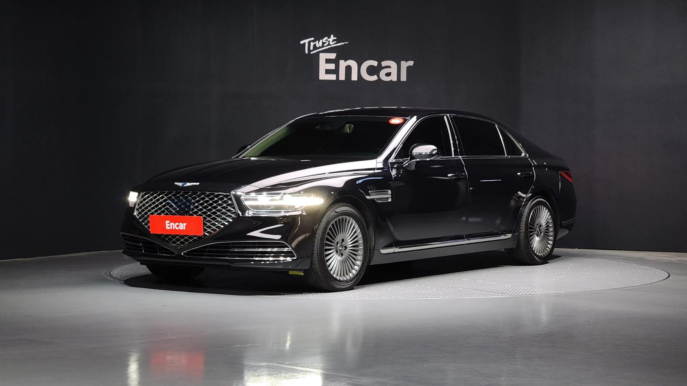 Genesis G90 3.8 Luxury, 2021 г. 135212 км.