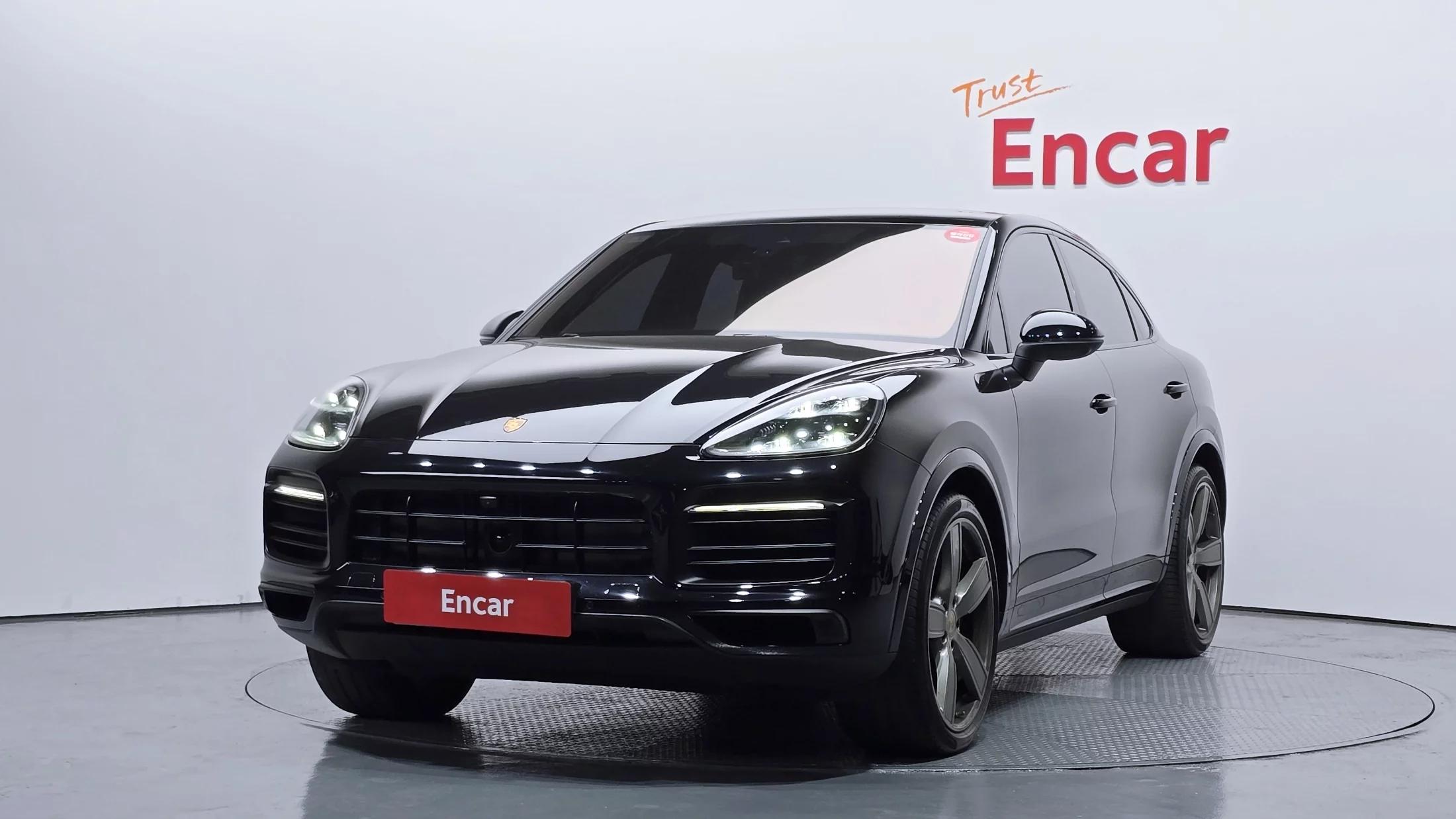 Porsche CAYENNE 3.0 COUPE PLATINUM EDITION, 2022 г. 35196 км.