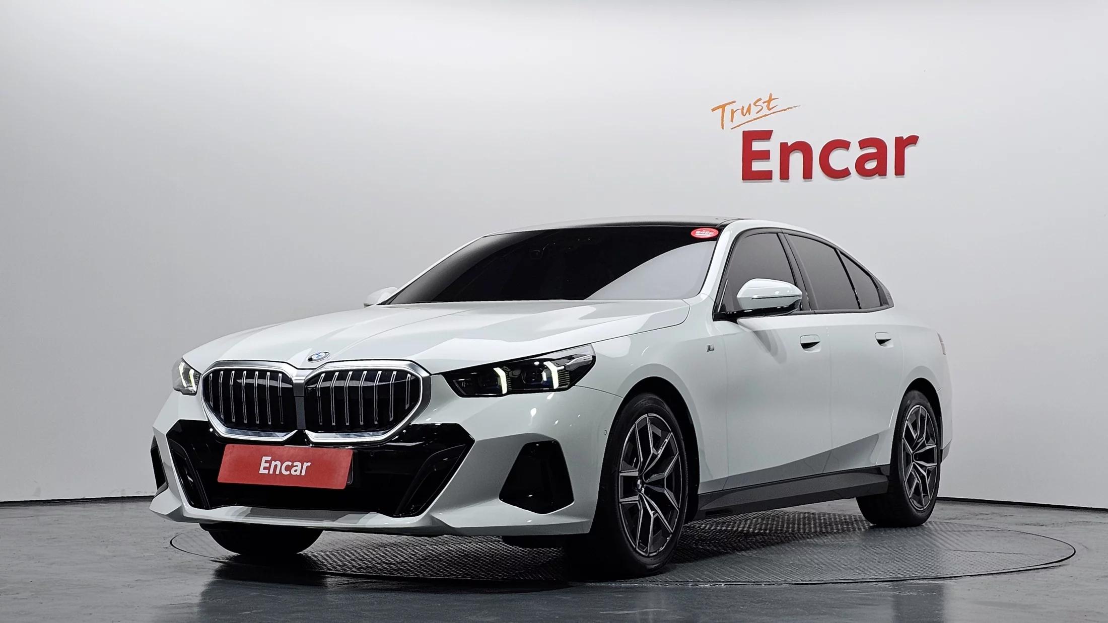 BMW 5-Series 520i M Sport, 2024 г. 14693 км.