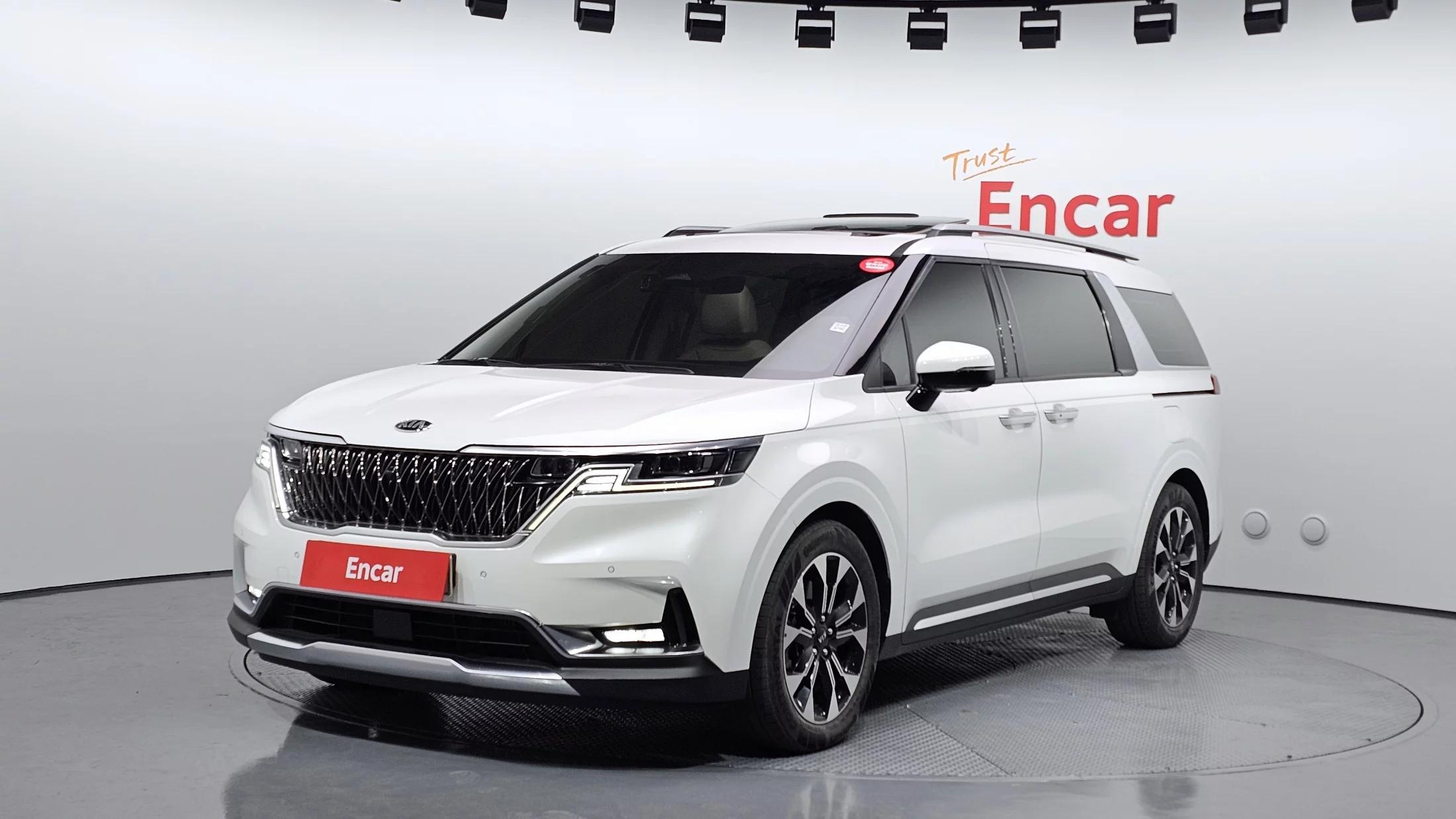 Kia Carnival 9-Seater Signature, 2021 г. 79441 км.