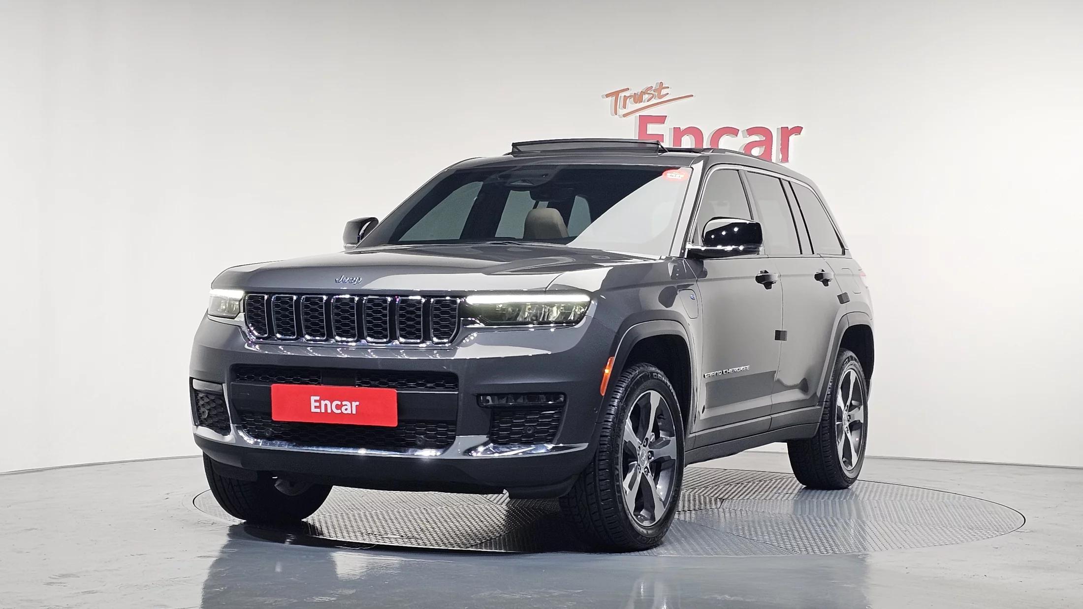 Jeep Grand Cherokee 4xe Limited, гибрид, 2023 г. 2702 км.