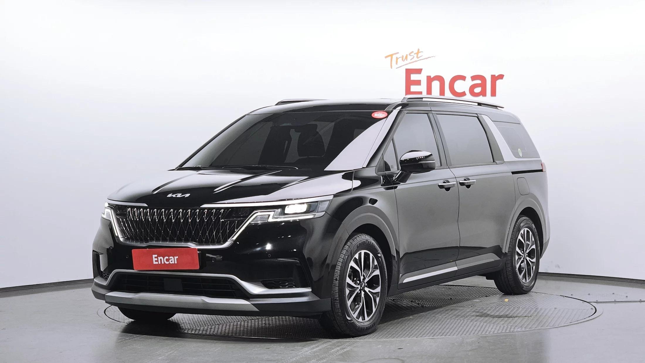 Kia Carnival 9-Seater Prestige, 2021 г. 120608 км.