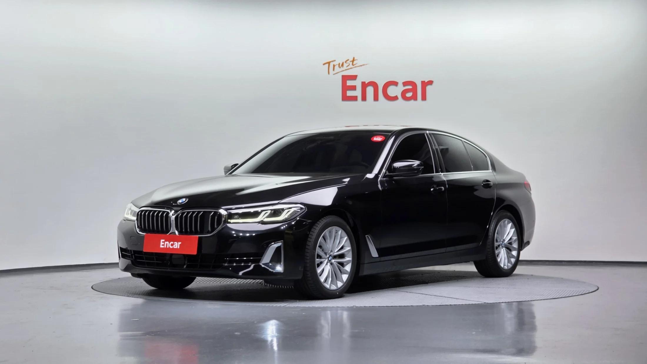 BMW 5-Series 520i Luxury, 2022 г. 20815 км.