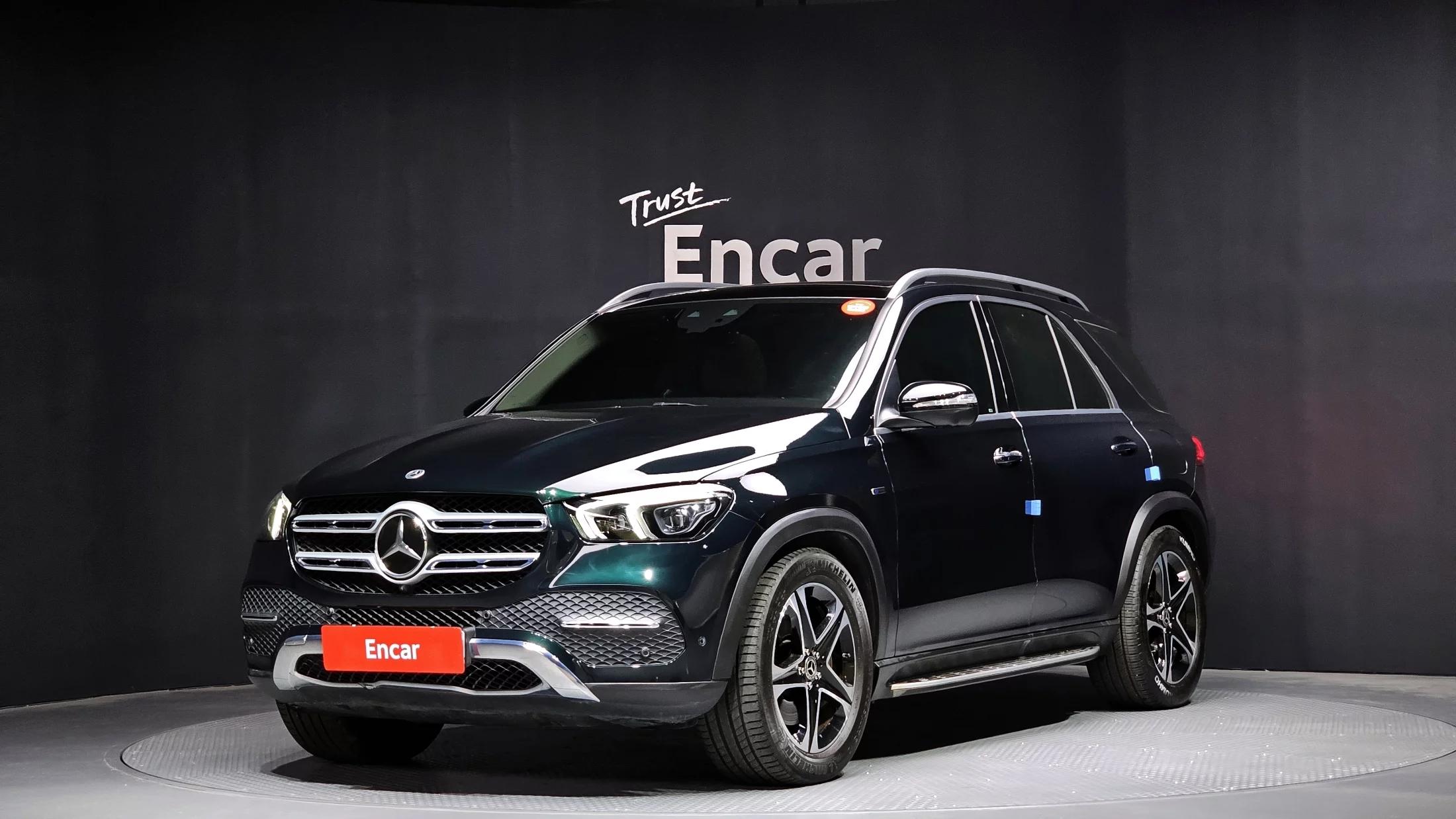 Mercedes-Benz GLE-Class GLE350e 4MATIC, гибрид, 2021 г. 82628 км.