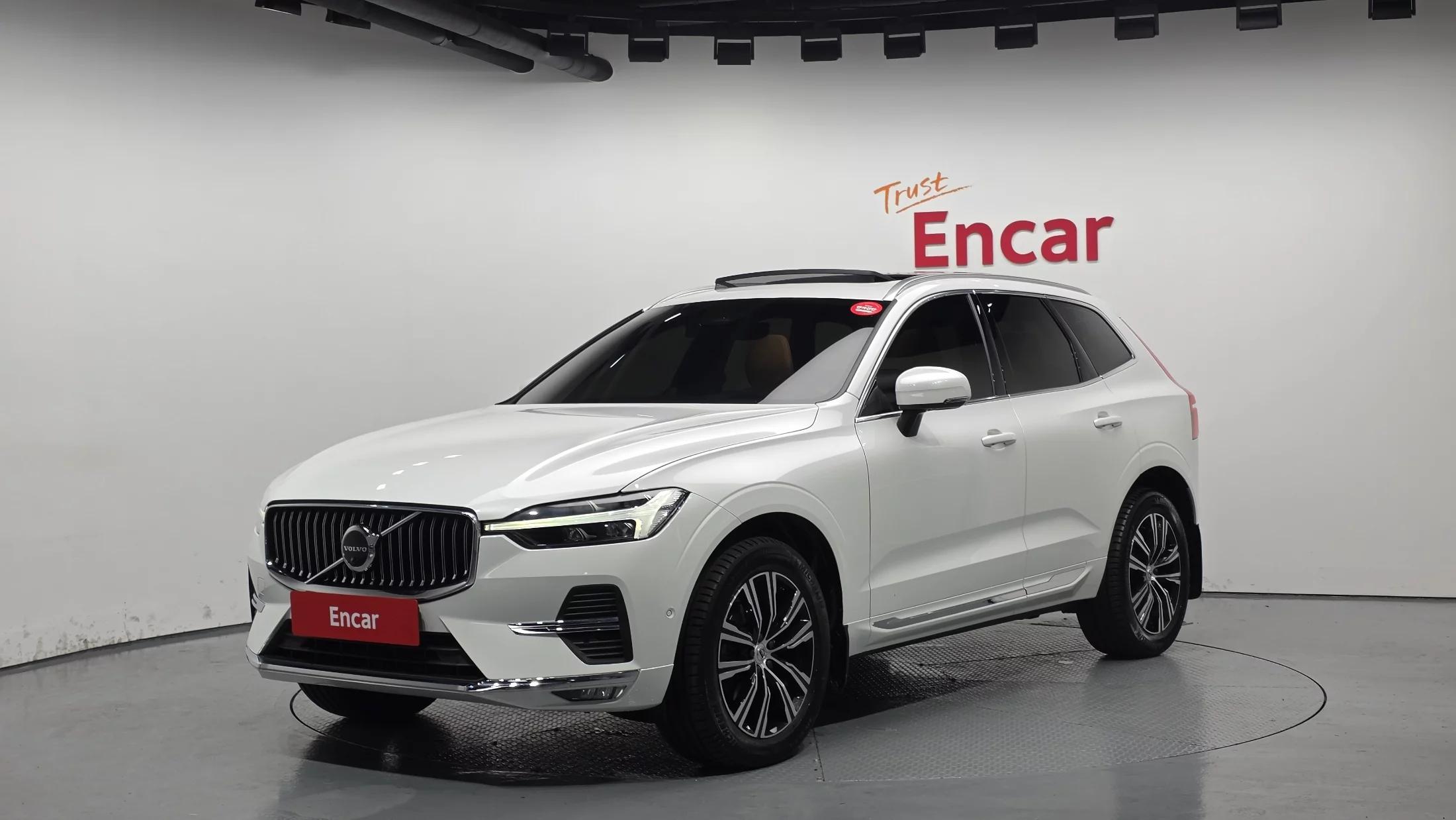 Volvo XC60 B5 Inscription, 2022 г. 25681 км.