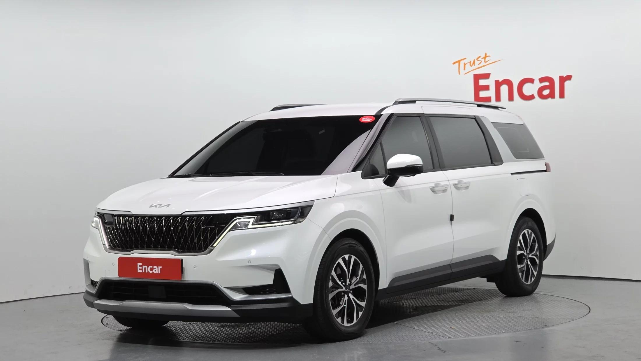 Kia Carnival 9-Seater Prestige, 2021 г. 68627 км.