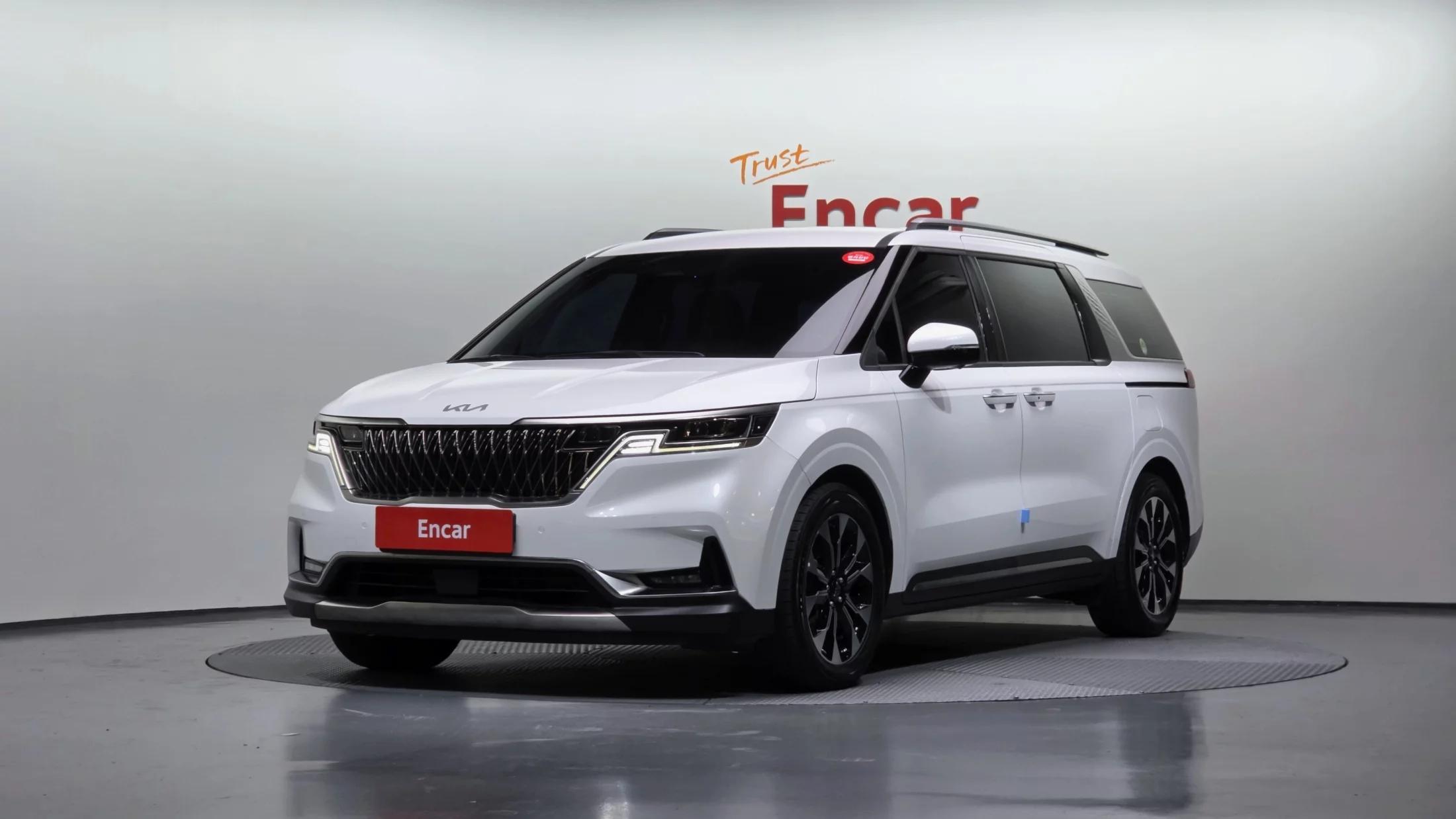 Kia Carnival 7-Seater Signature, 2022 г. 79990 км.
