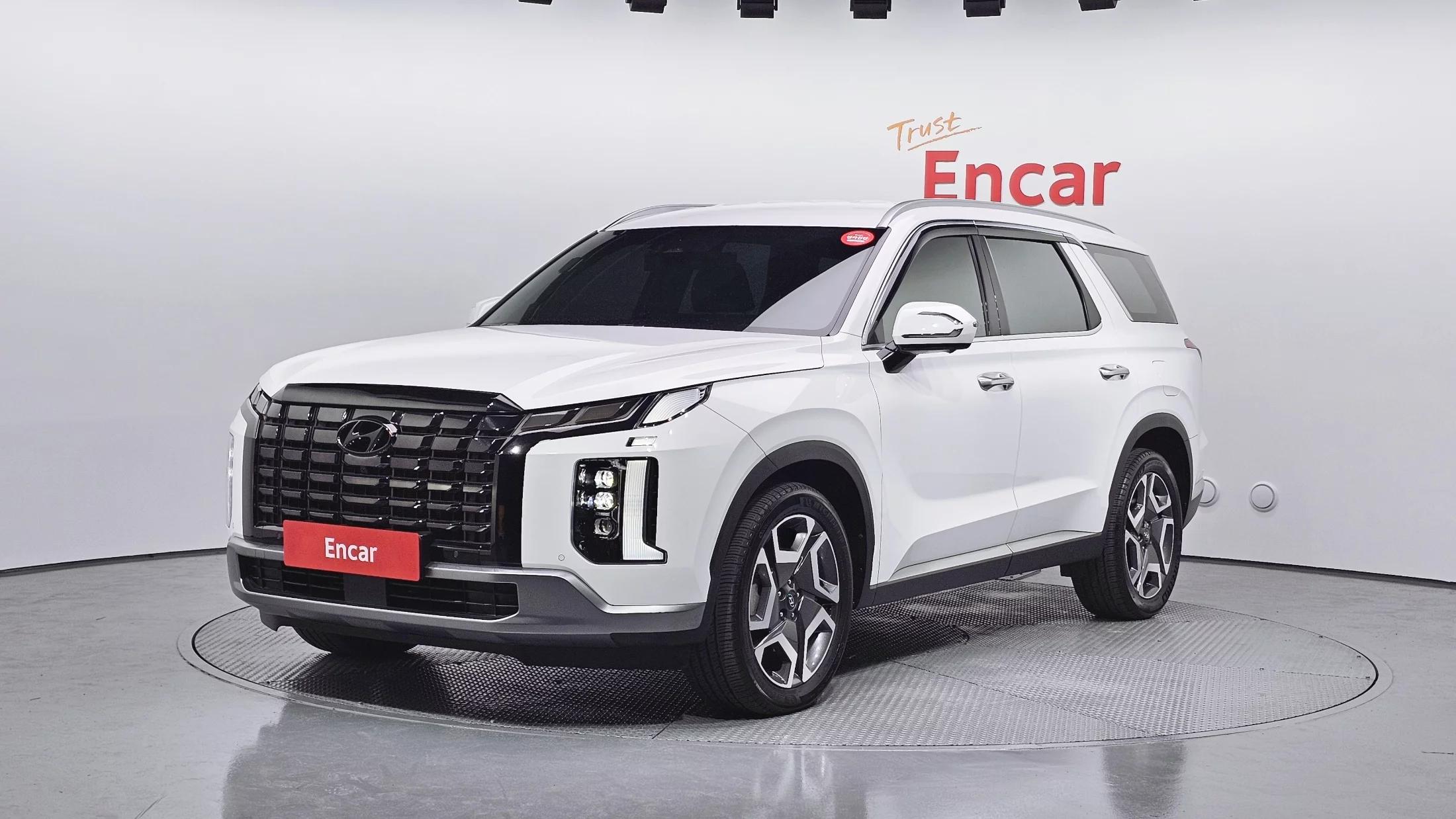 Hyundai Palisade Diesel 2.2 2WD Le Blanc, 2023 г. 49284 км.
