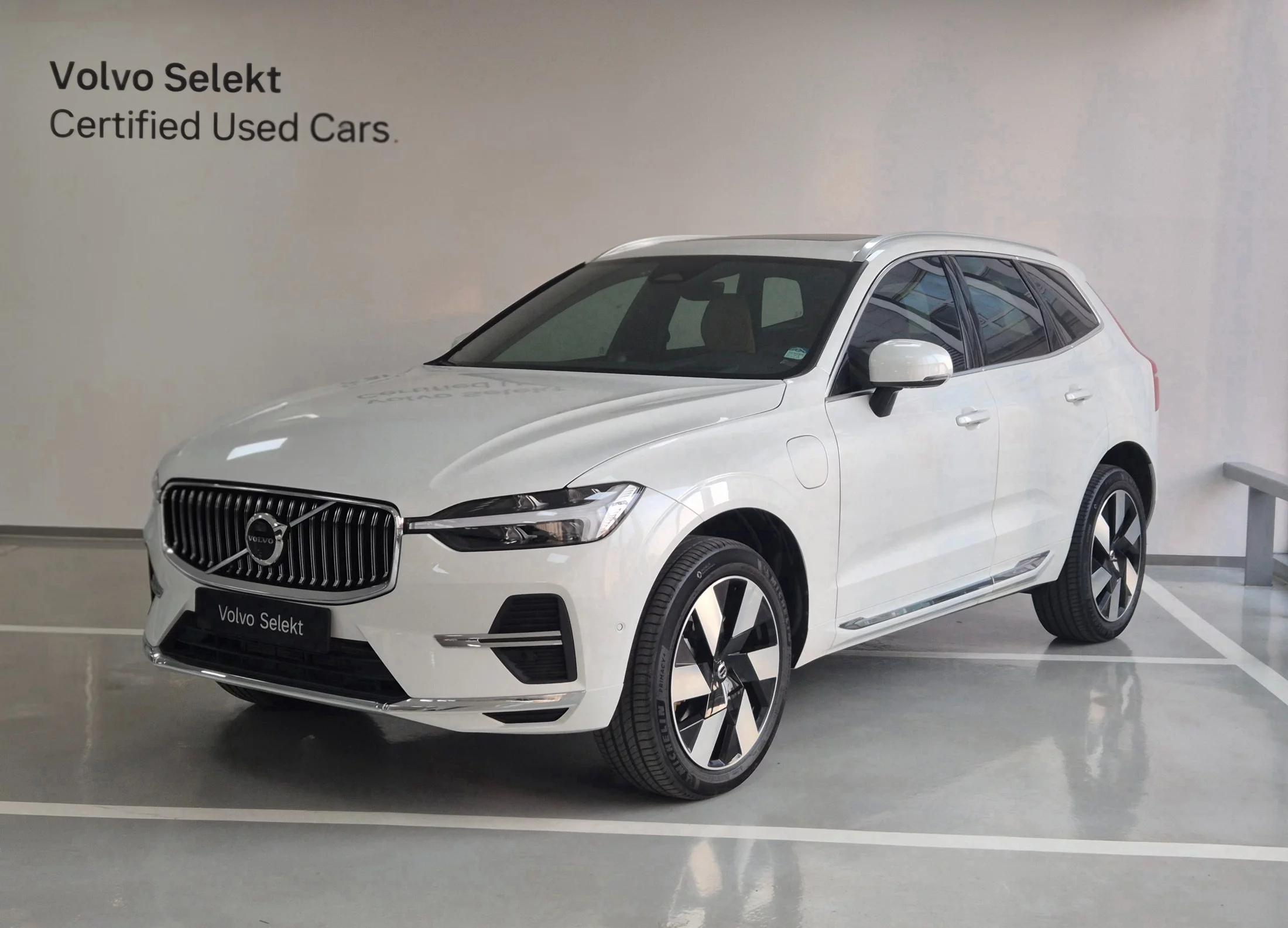 Volvo XC60 T8 Ultimate Bright, гибрид, 2024 г. 9410 км.