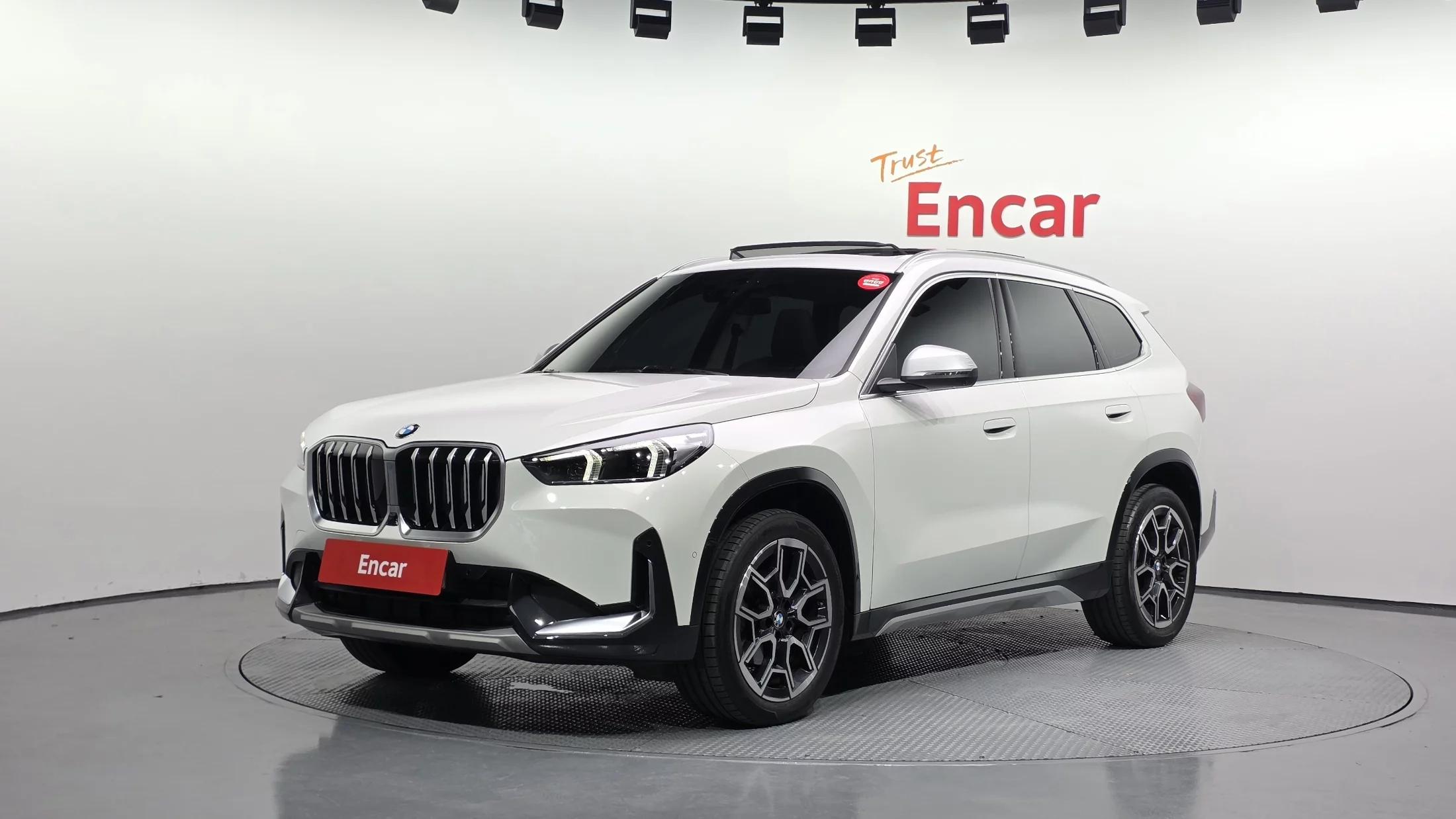 BMW X1 xDrive 20i xLine, 2024 г. 15966 км.