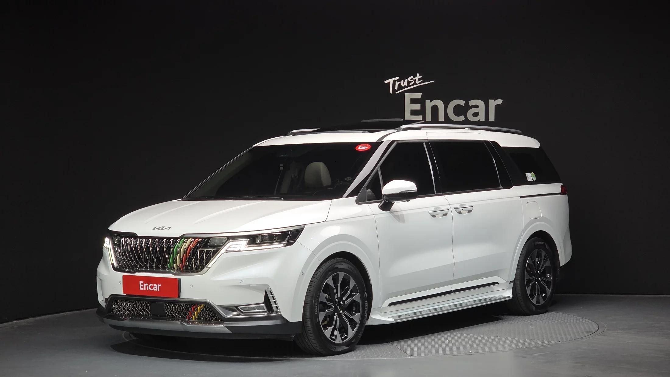 Kia Carnival 7-Seater Signature, 2022 г. 83008 км.