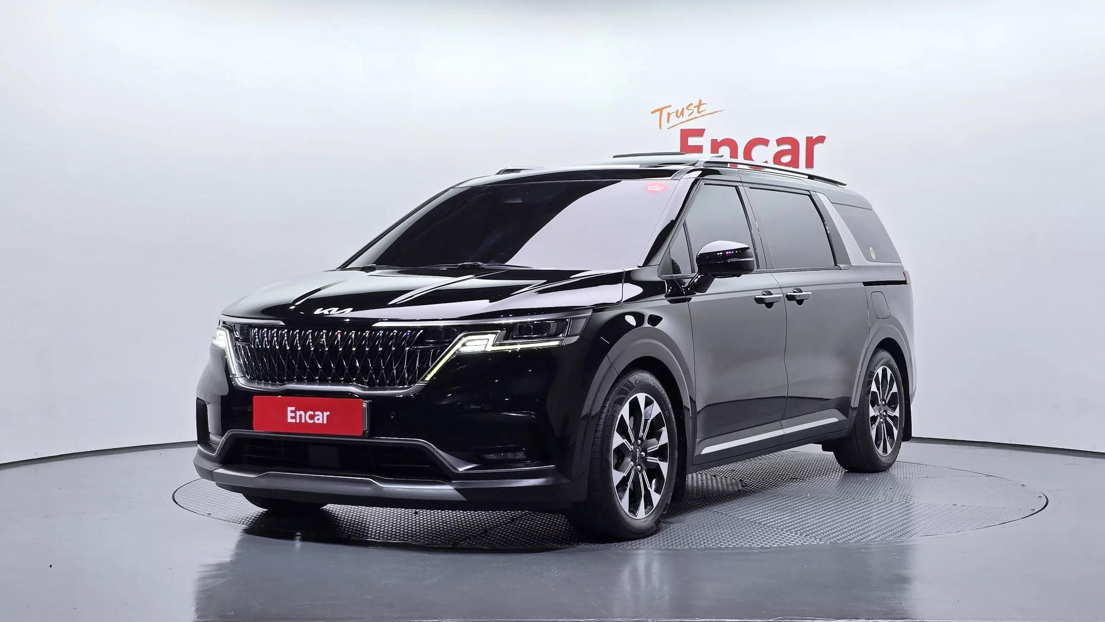 Kia Carnival 9-Seater Signature, 2022 г. 42741 км.