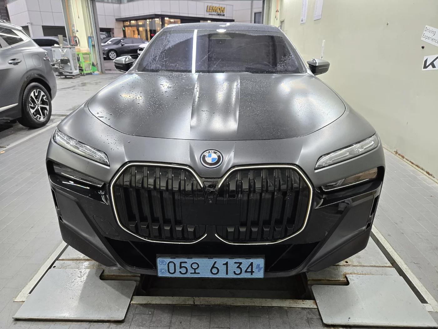 BMW i7 xDrive 60 M sport, электромобиль, 2023 г. 82692 км.