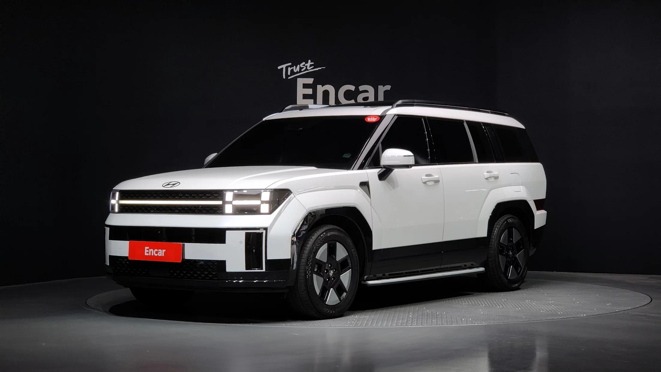 Hyundai Santa Fe HEV 1.6 2WD Calligraphy, гибрид, 2023 г. 22331 км.