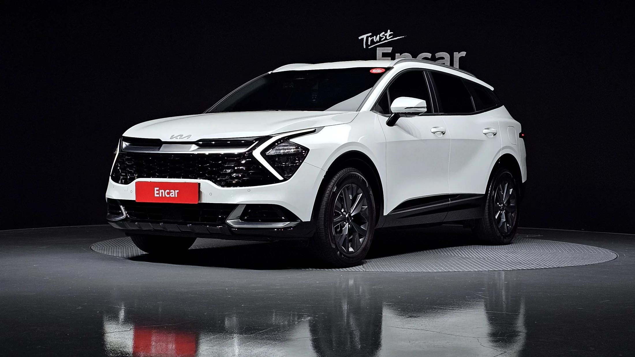 Kia Sportage Gasoline 1.6 Turbo 2WD Signature, 2023 г. 42961 км.