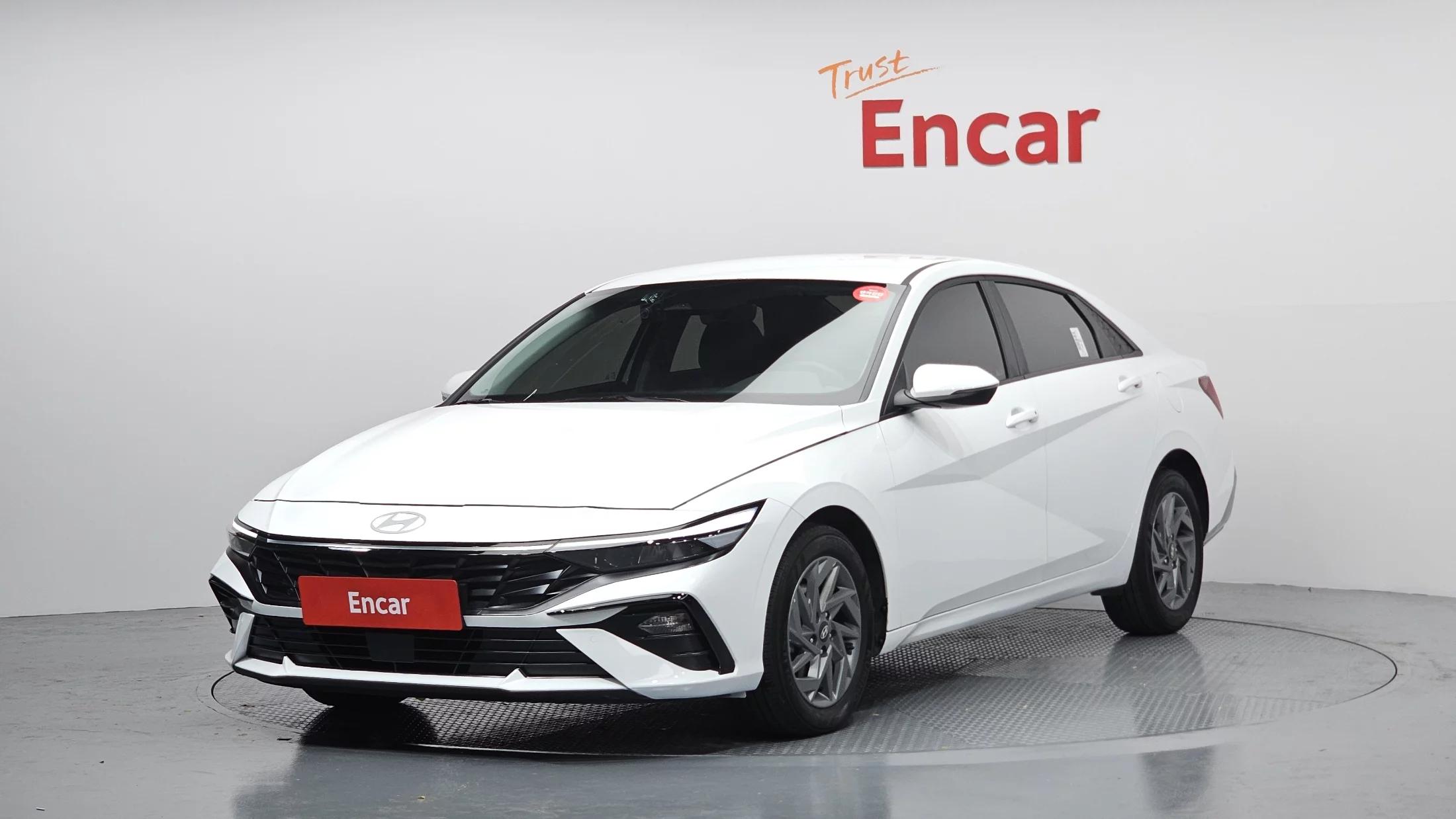 Hyundai AVANTE (Хендай Элантра) 1.6 Modern, 2024 г. 31772 км.